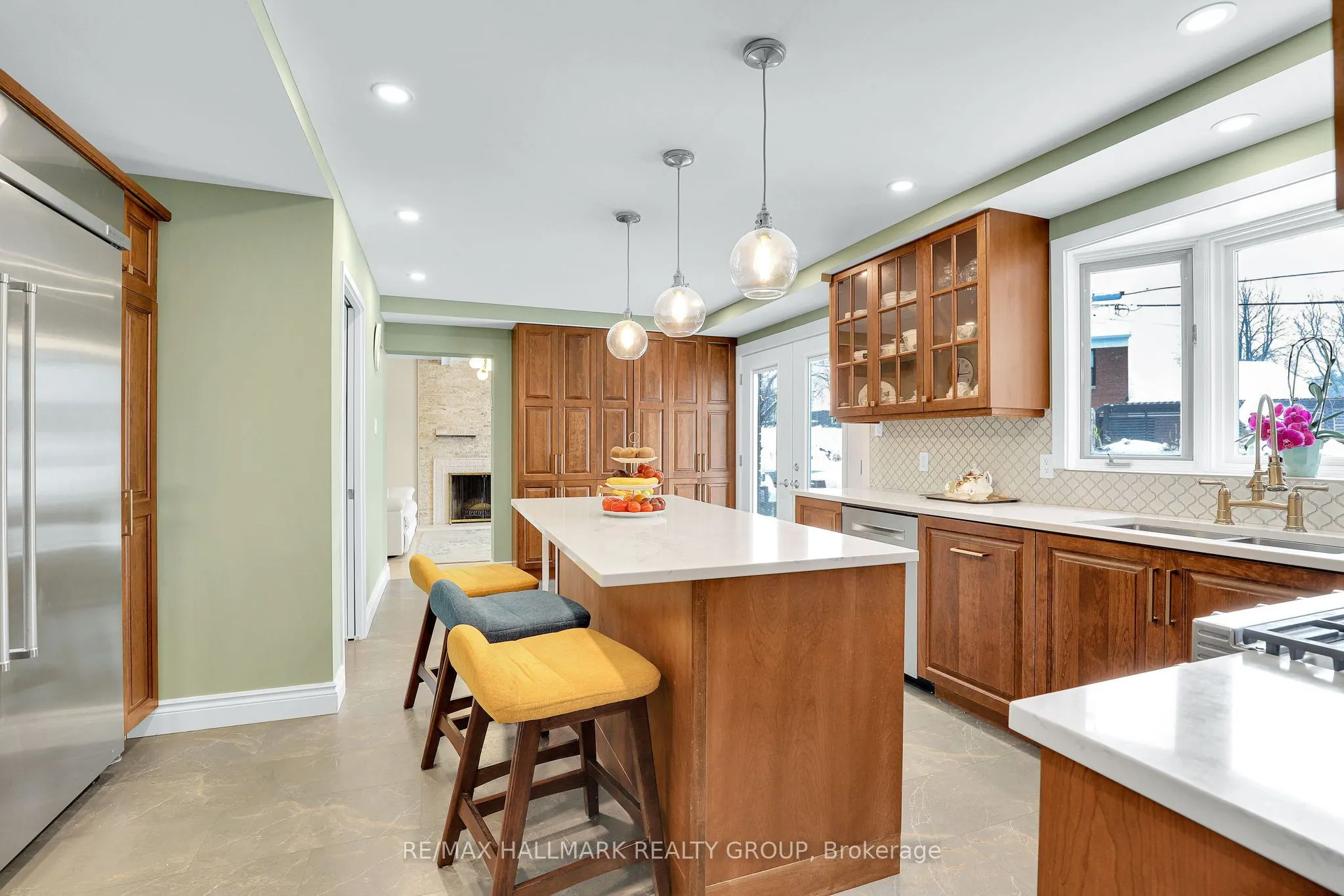 1712 Playfair Drive