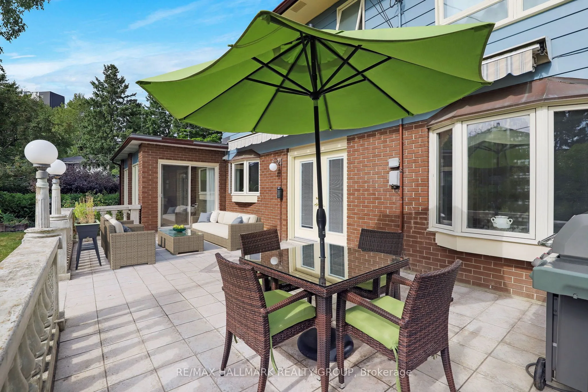 1712 Playfair Drive