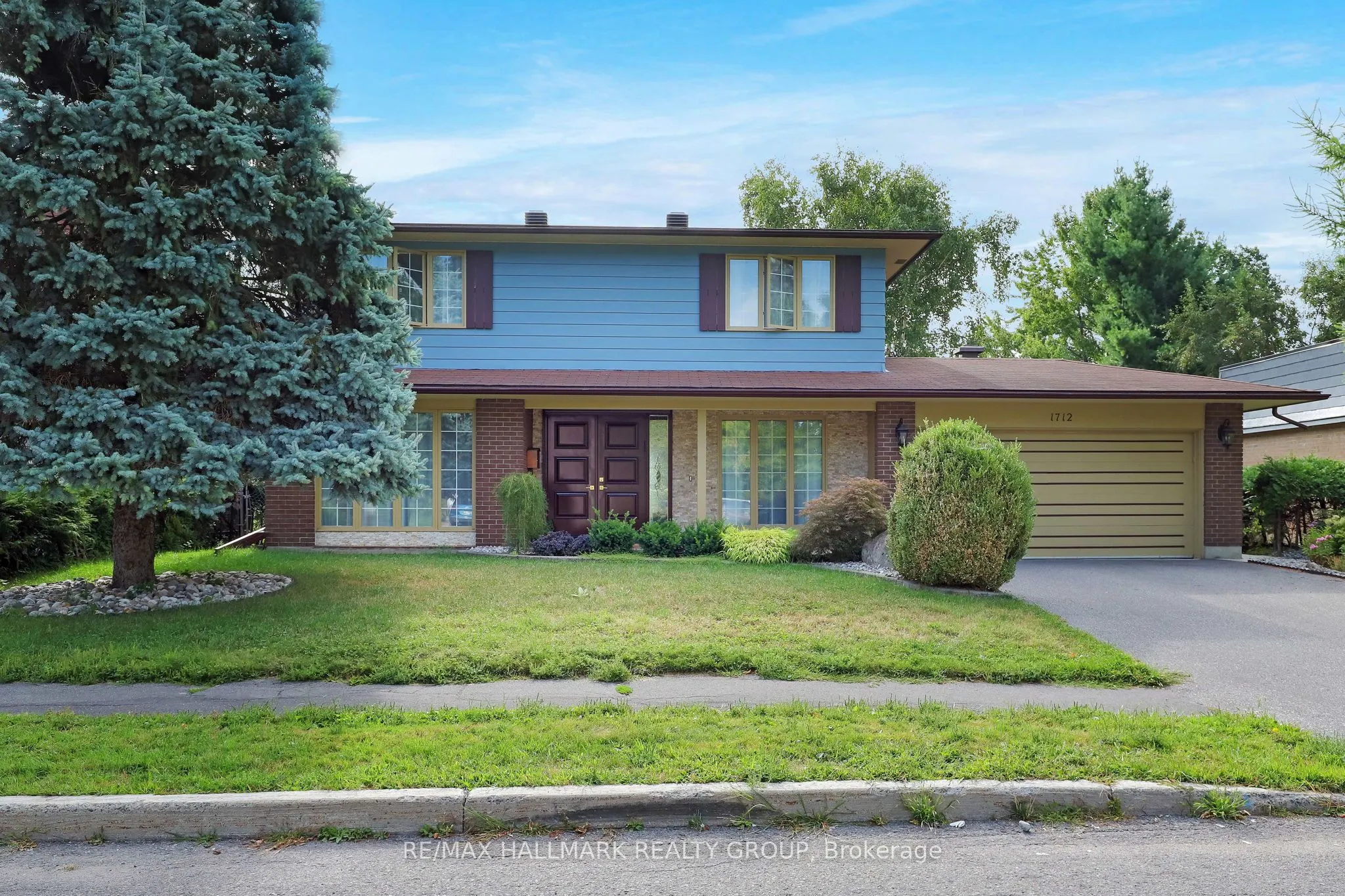 1712 Playfair Drive