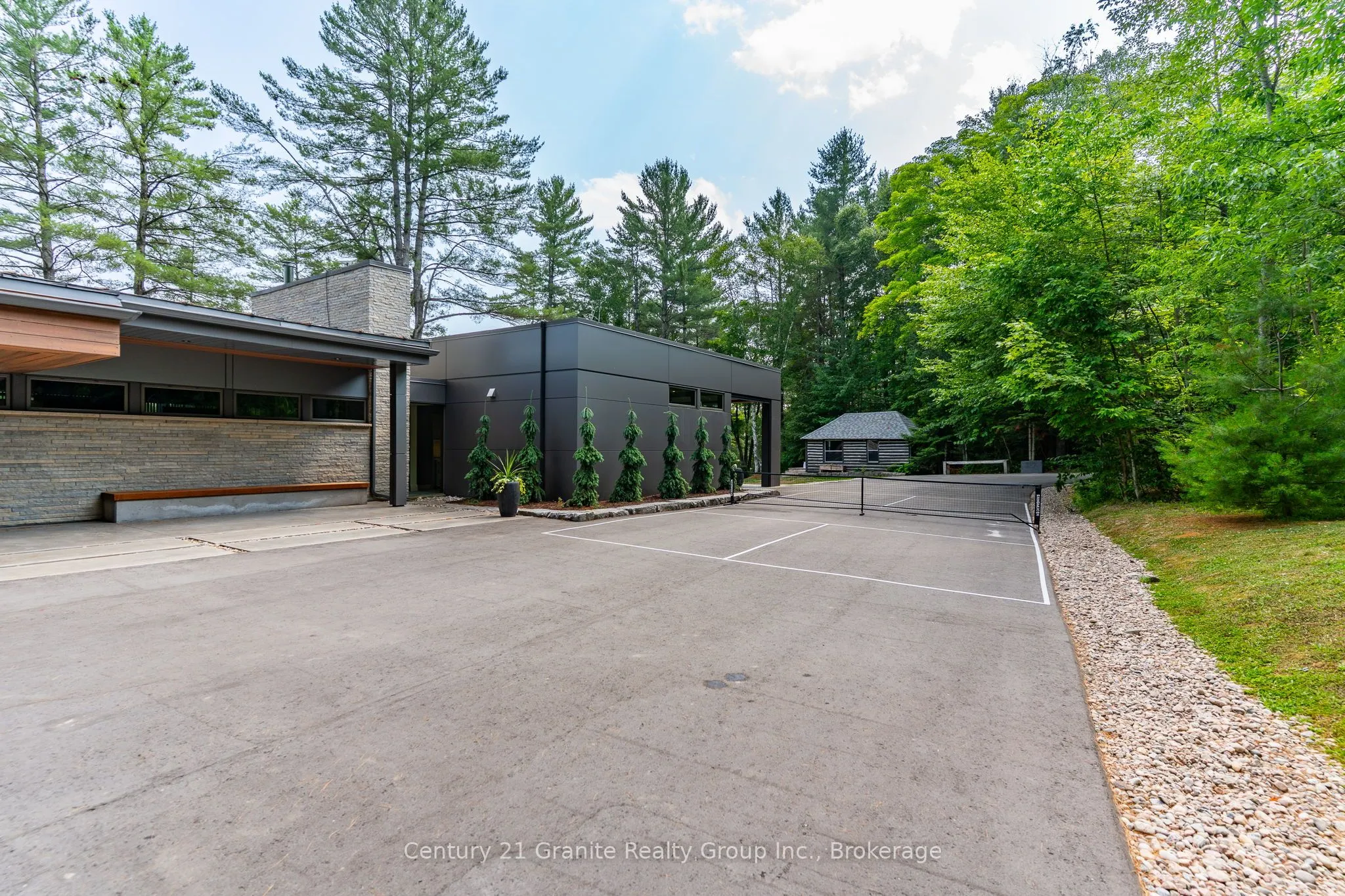 1085 Grace Road