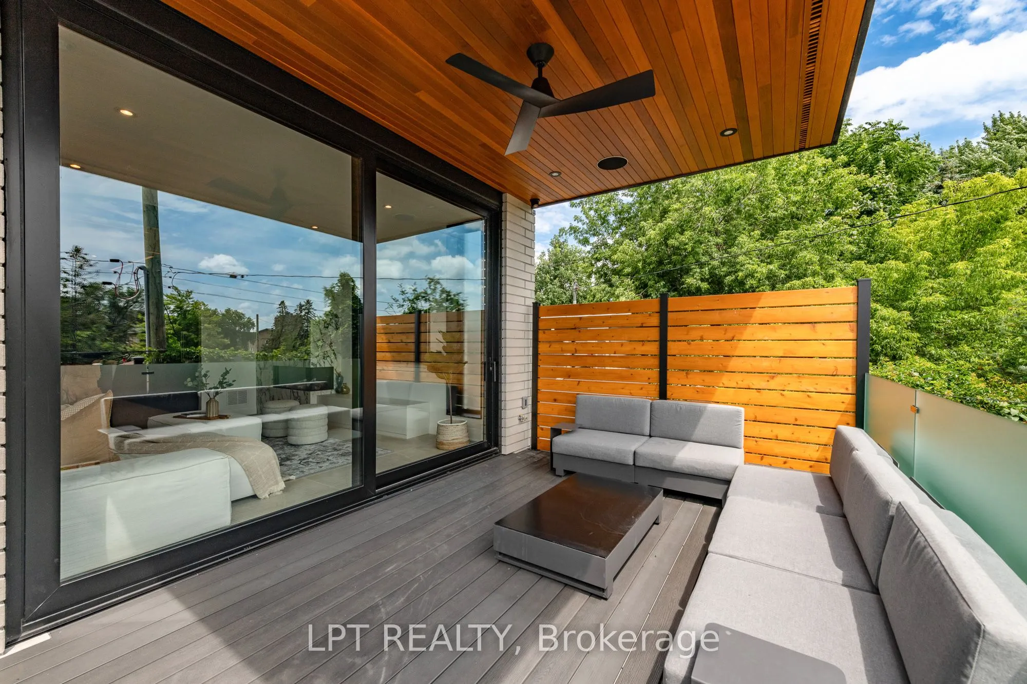 322 PERRIER Avenue