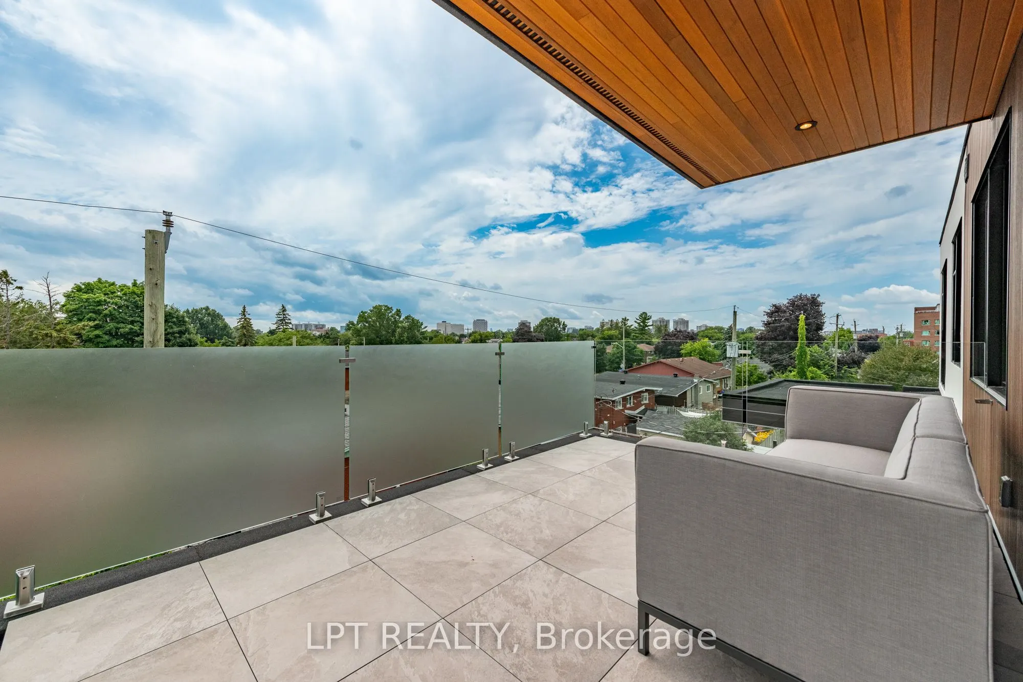 322 PERRIER Avenue