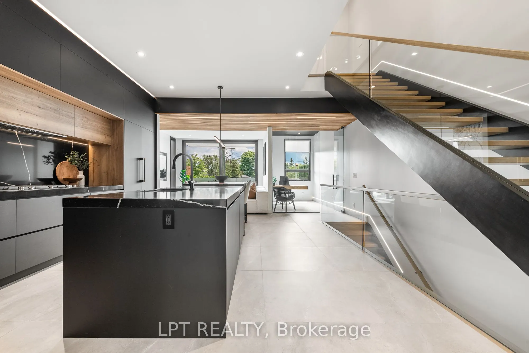 322 PERRIER Avenue