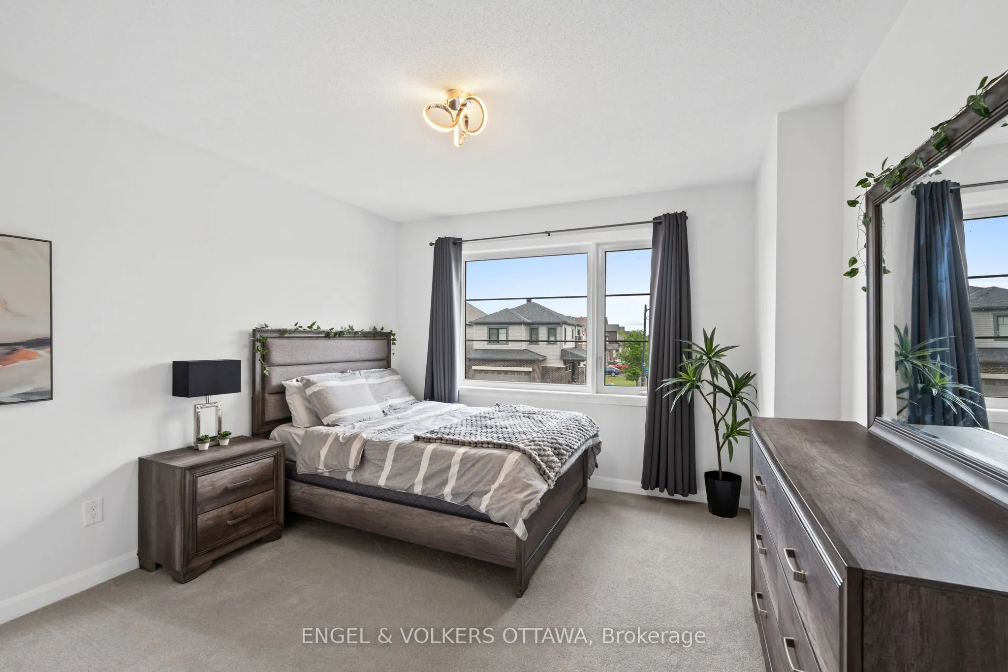 195 Alex Polowin Avenue