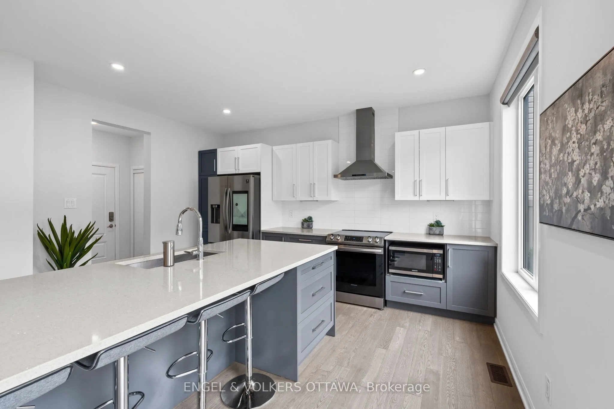 195 Alex Polowin Avenue