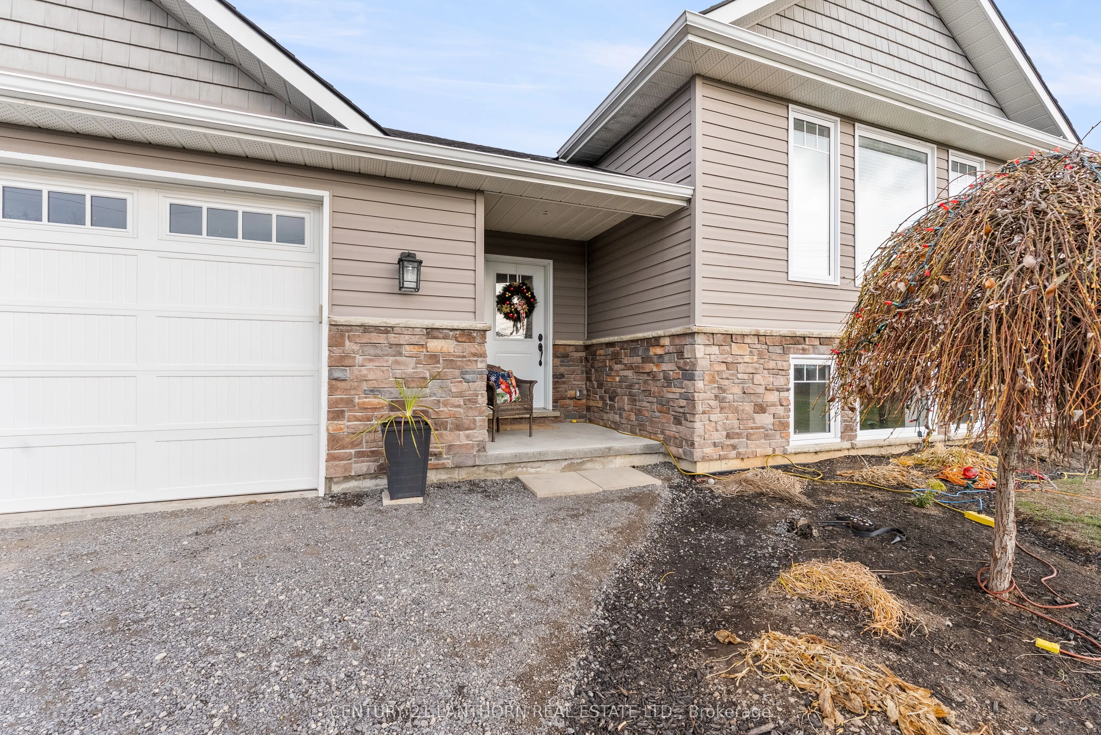 20846 Loyalist Parkway