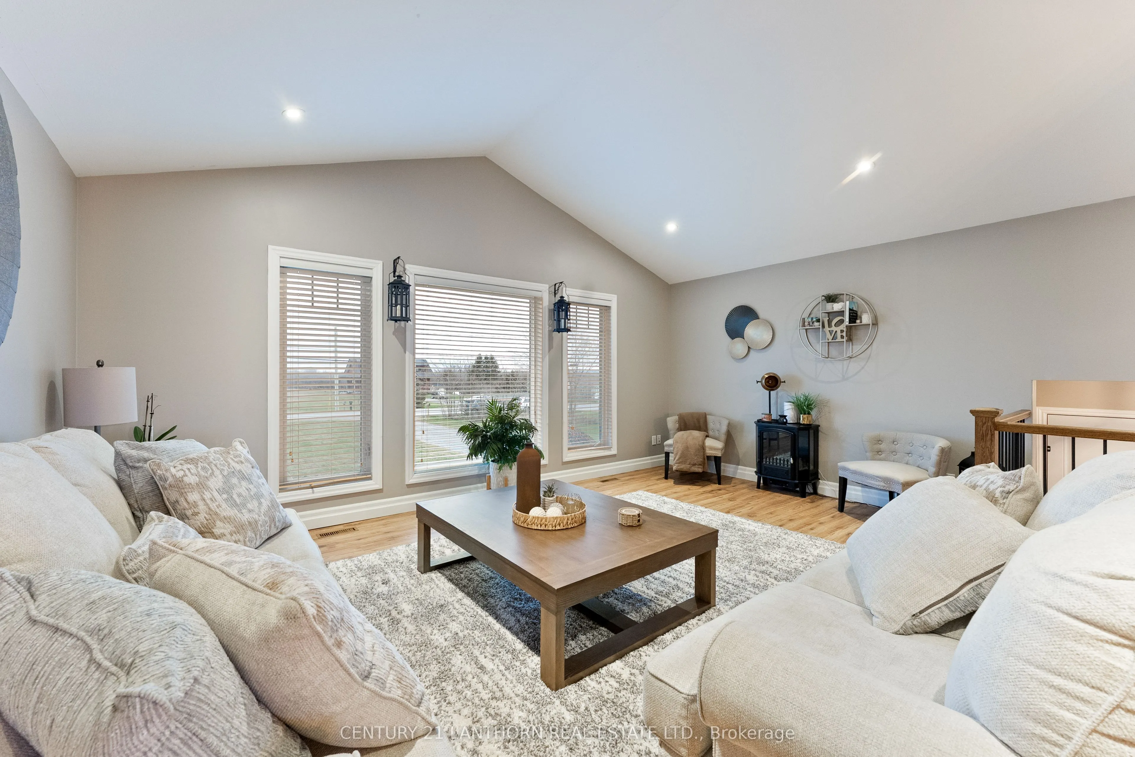 20846 Loyalist Parkway