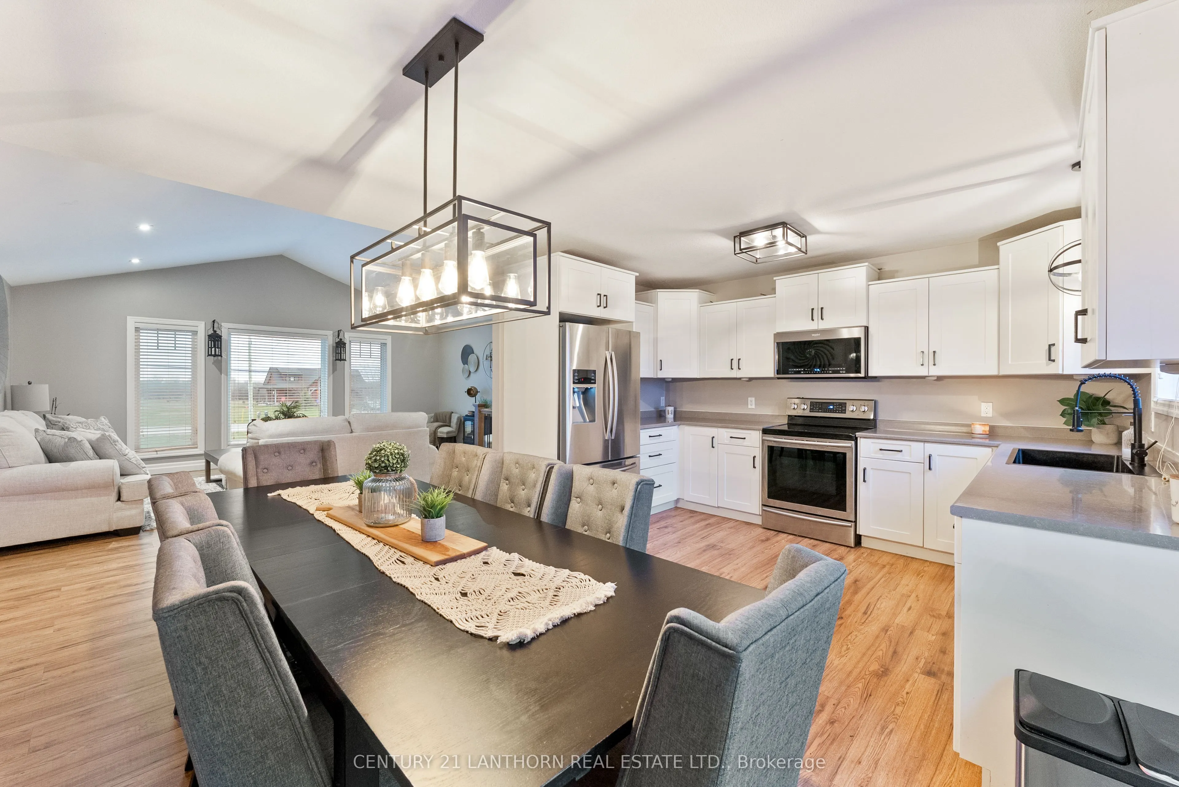 20846 Loyalist Parkway