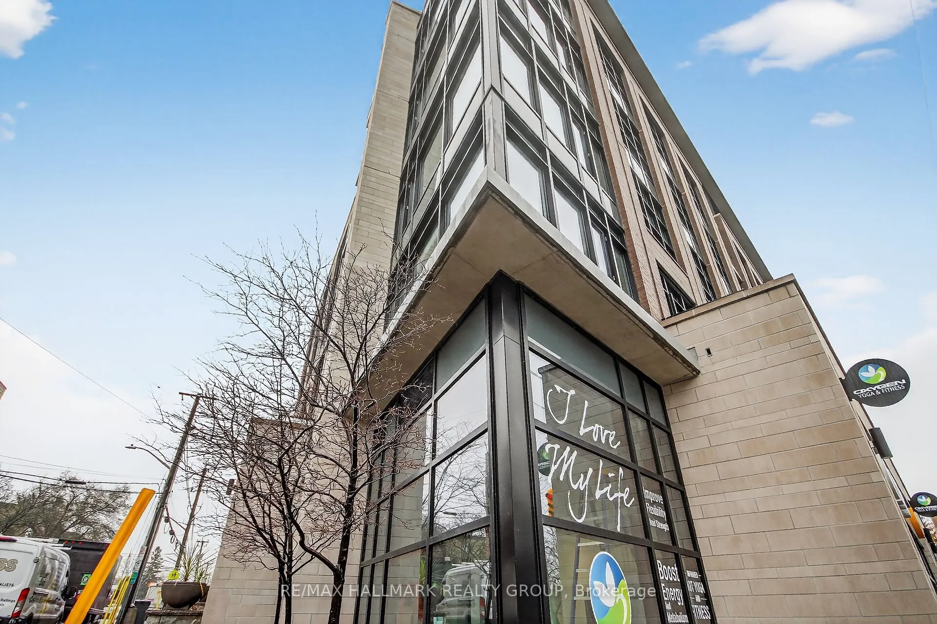 10 Rosemount Avenue #503