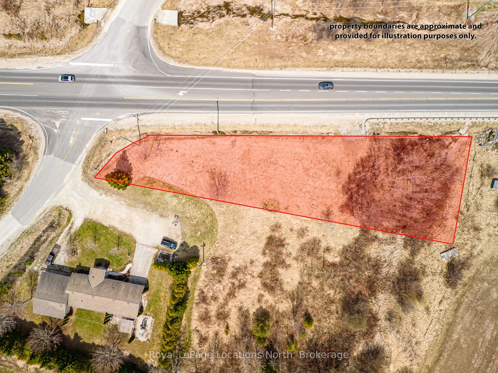 203 Arthur Street W
