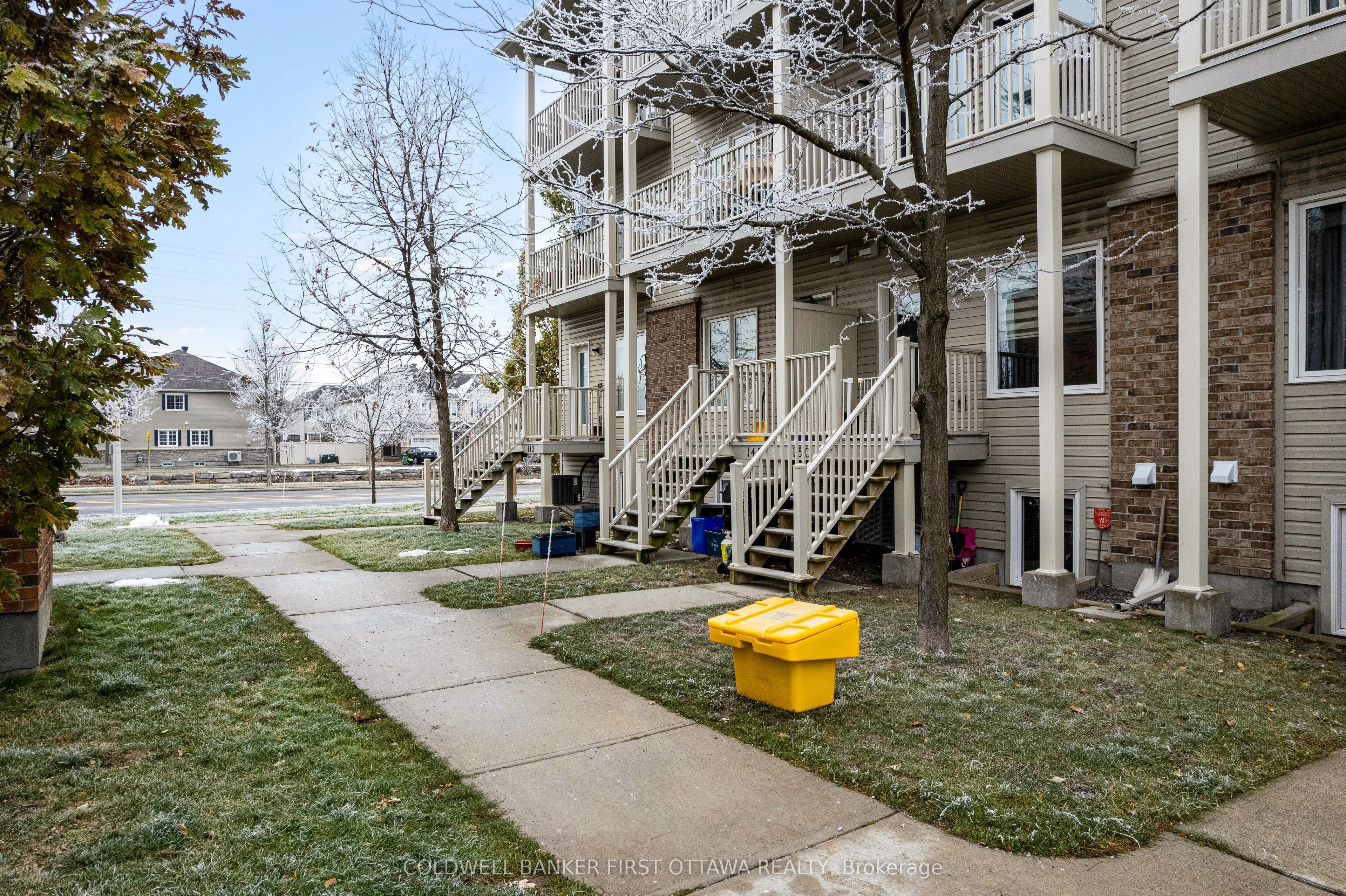 150 Urbancrest Private #182