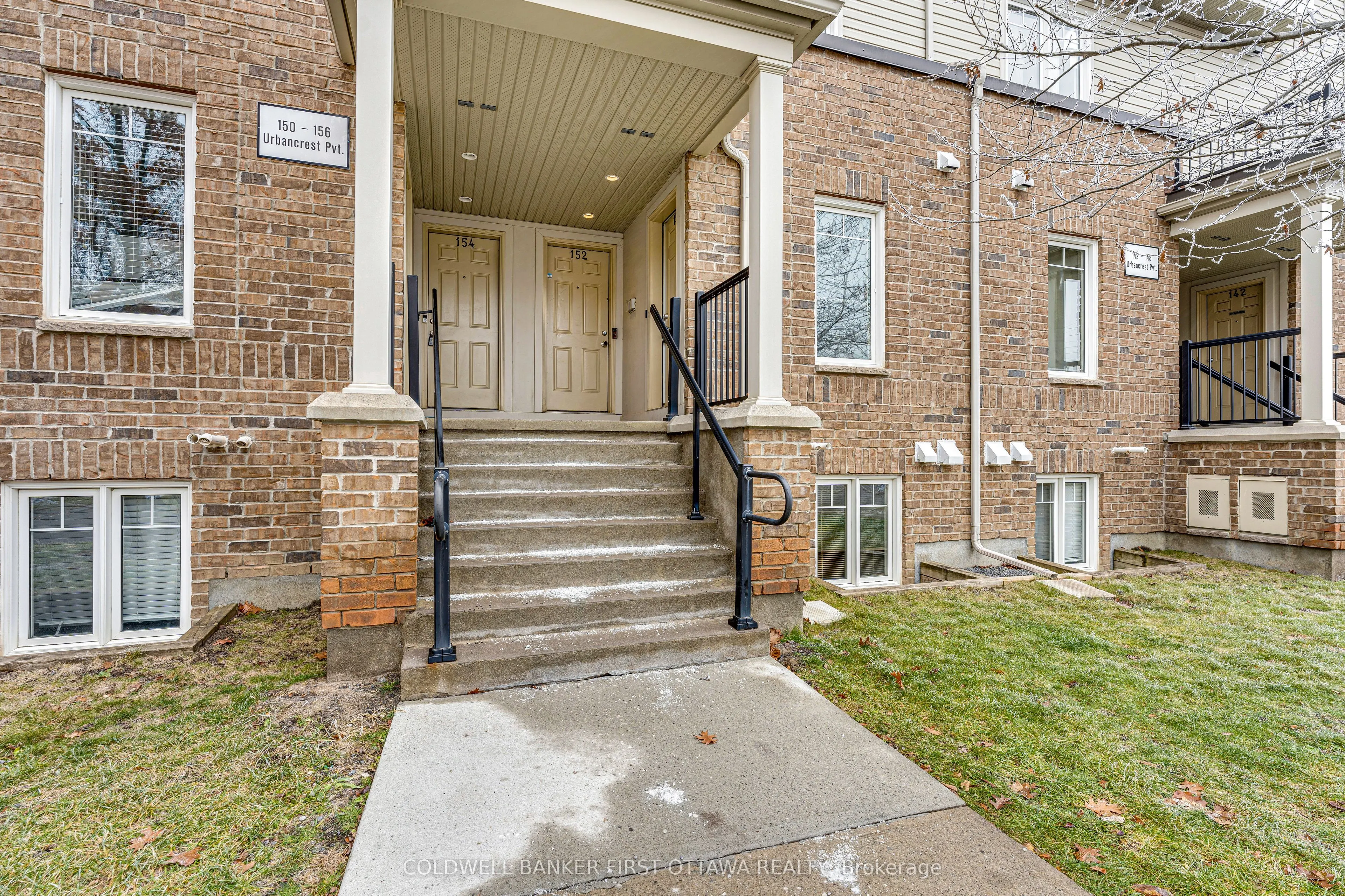 150 Urbancrest Private #182