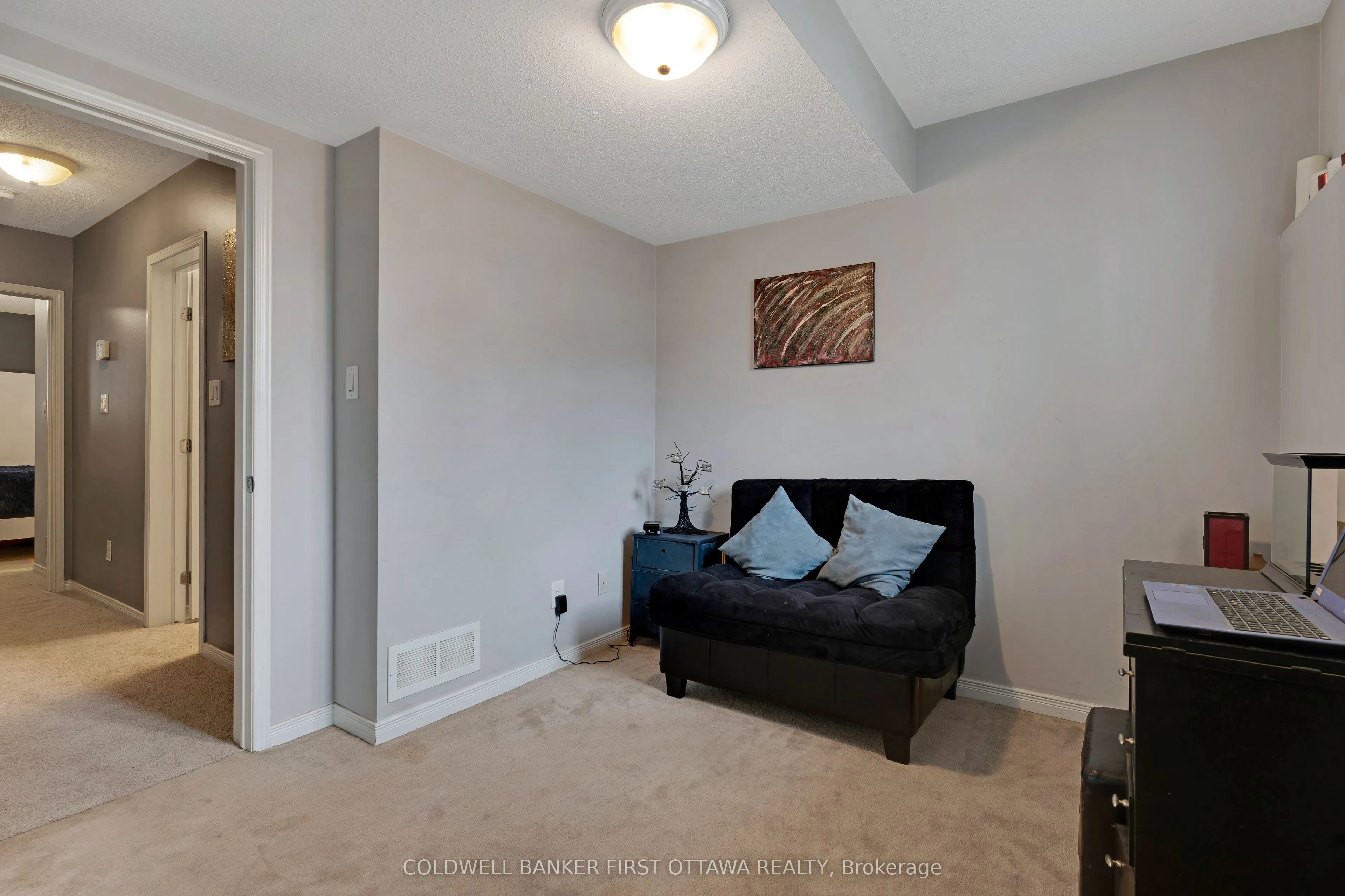 150 Urbancrest Private #182