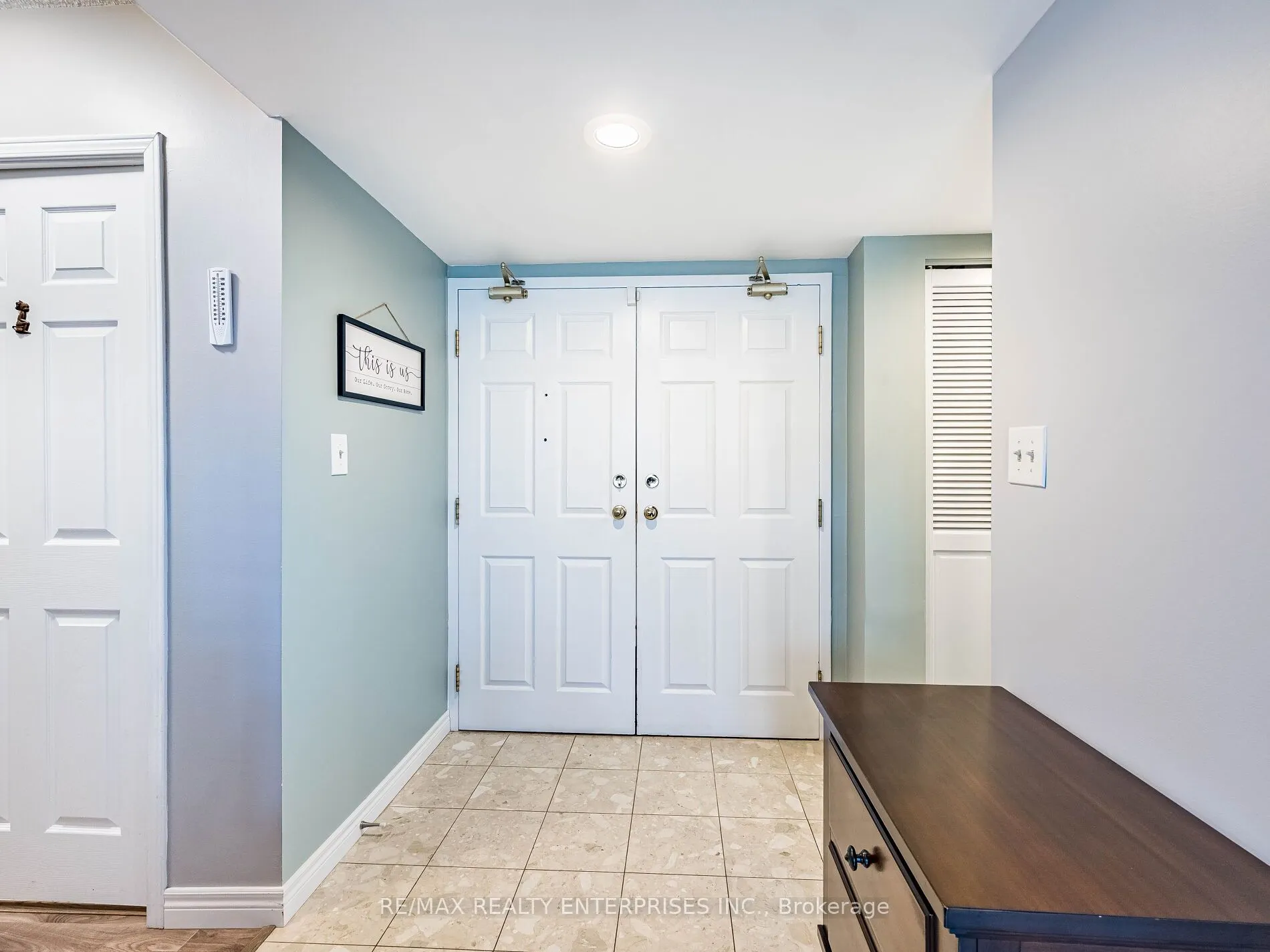 3267 King Street E #105