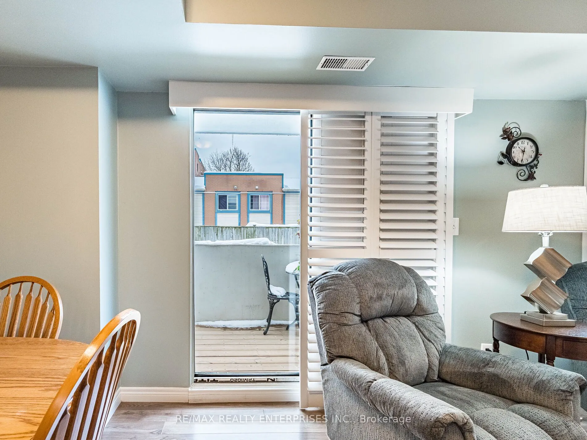 3267 King Street E #105