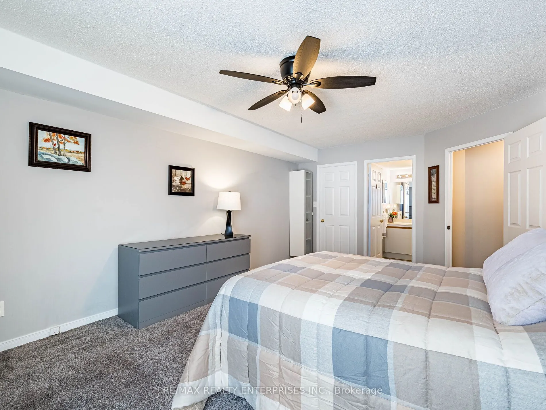 3267 King Street E #105