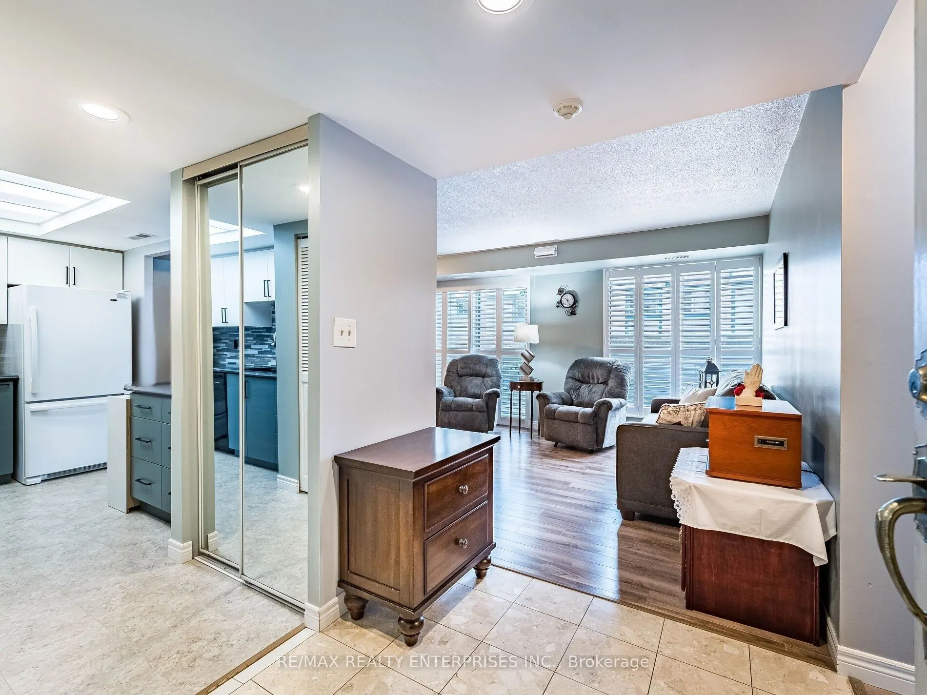 3267 King Street E #105