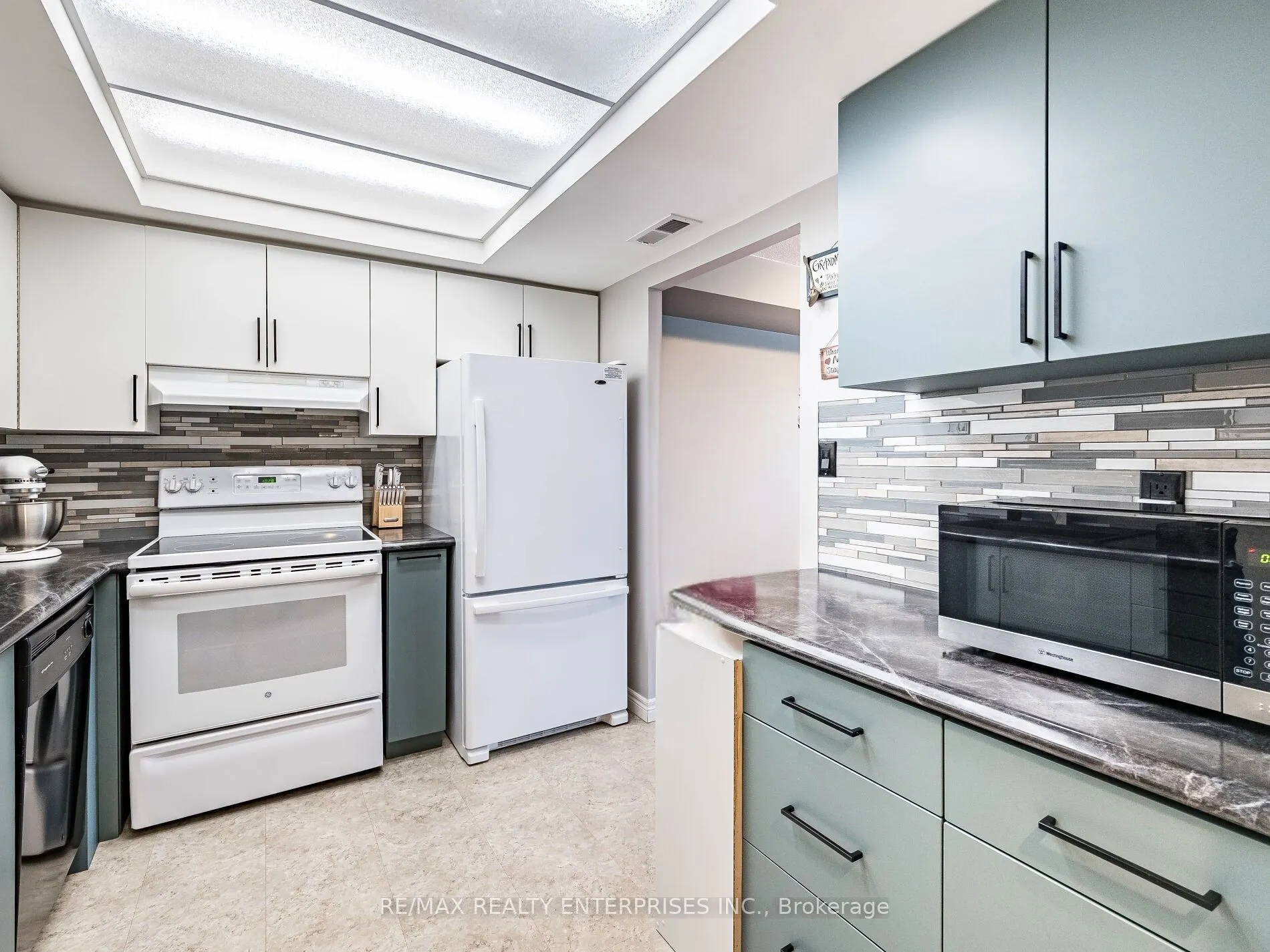 3267 King Street E #105