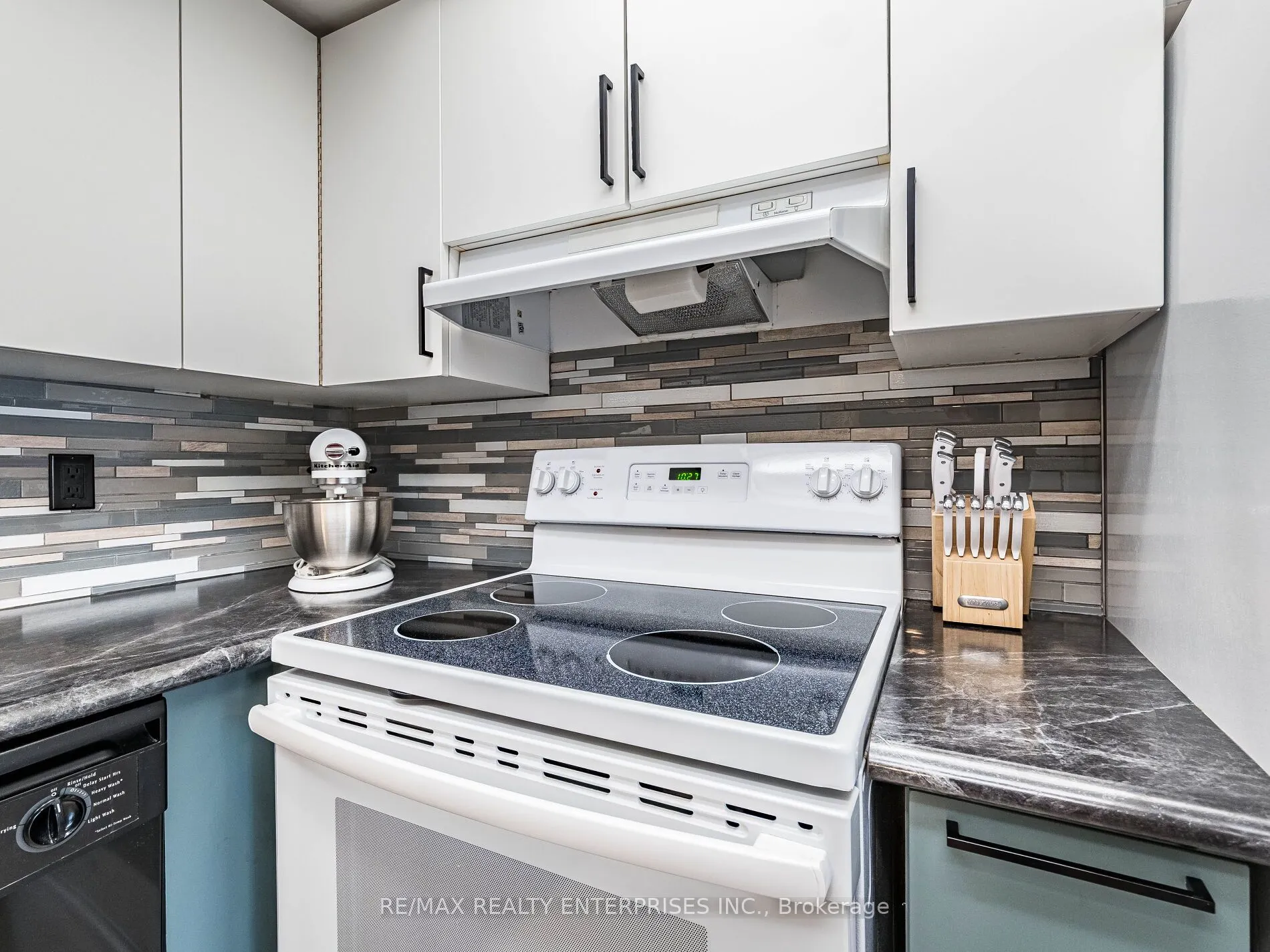 3267 King Street E #105