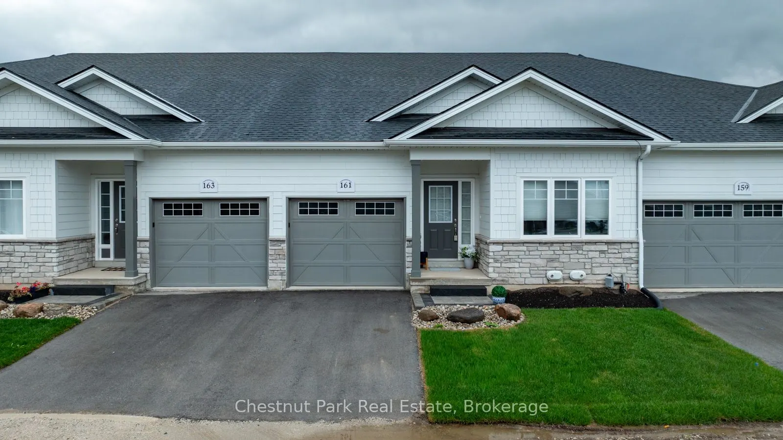 161 Hawthorn Crescent #33