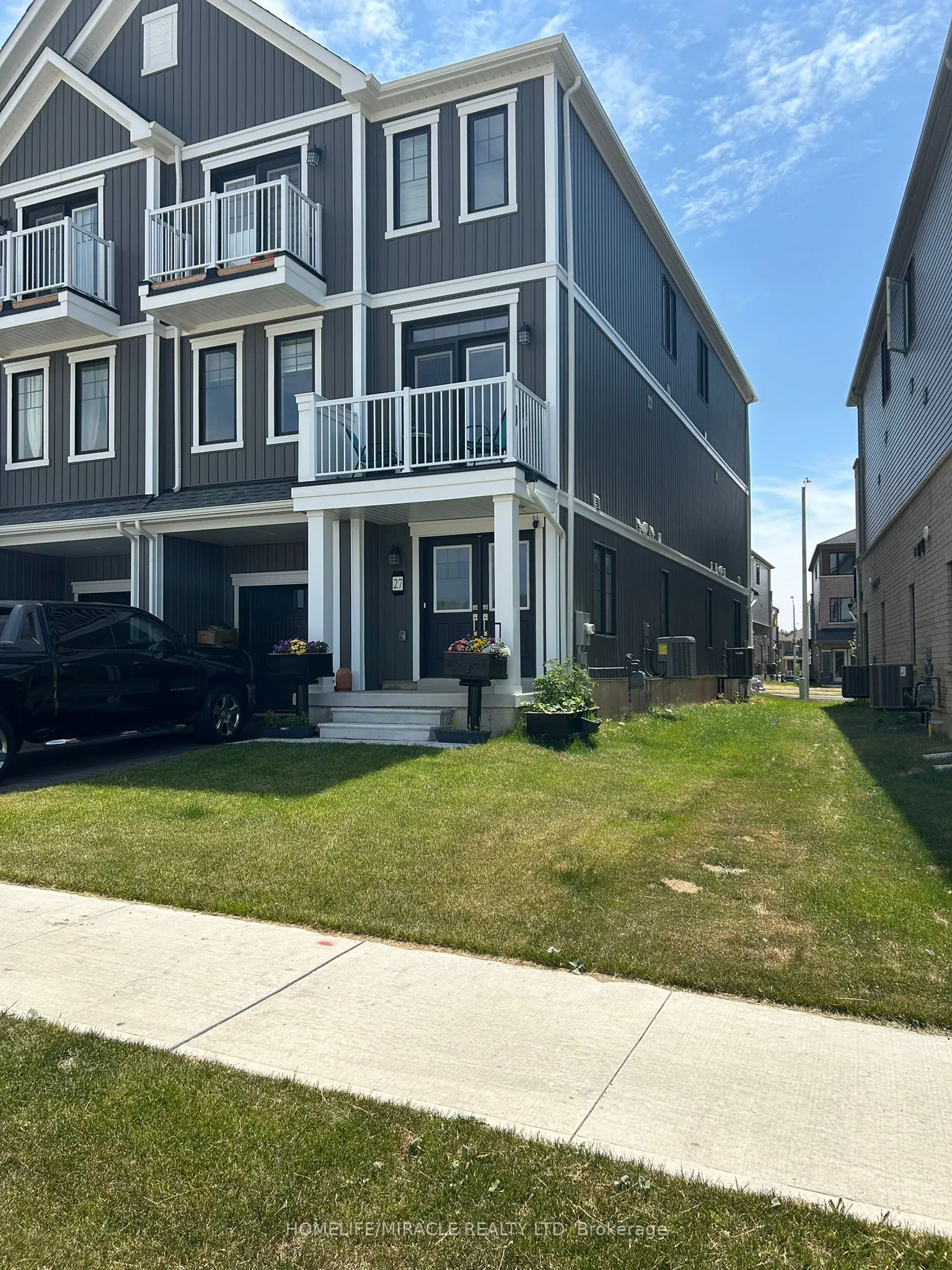 27 Central Market Drive