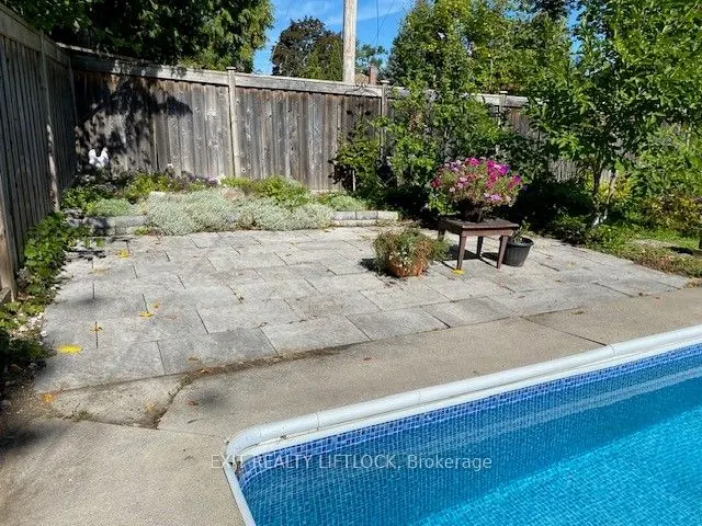 212 Barnardo Avenue