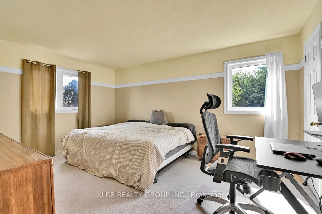 12 John Sidney Crescent