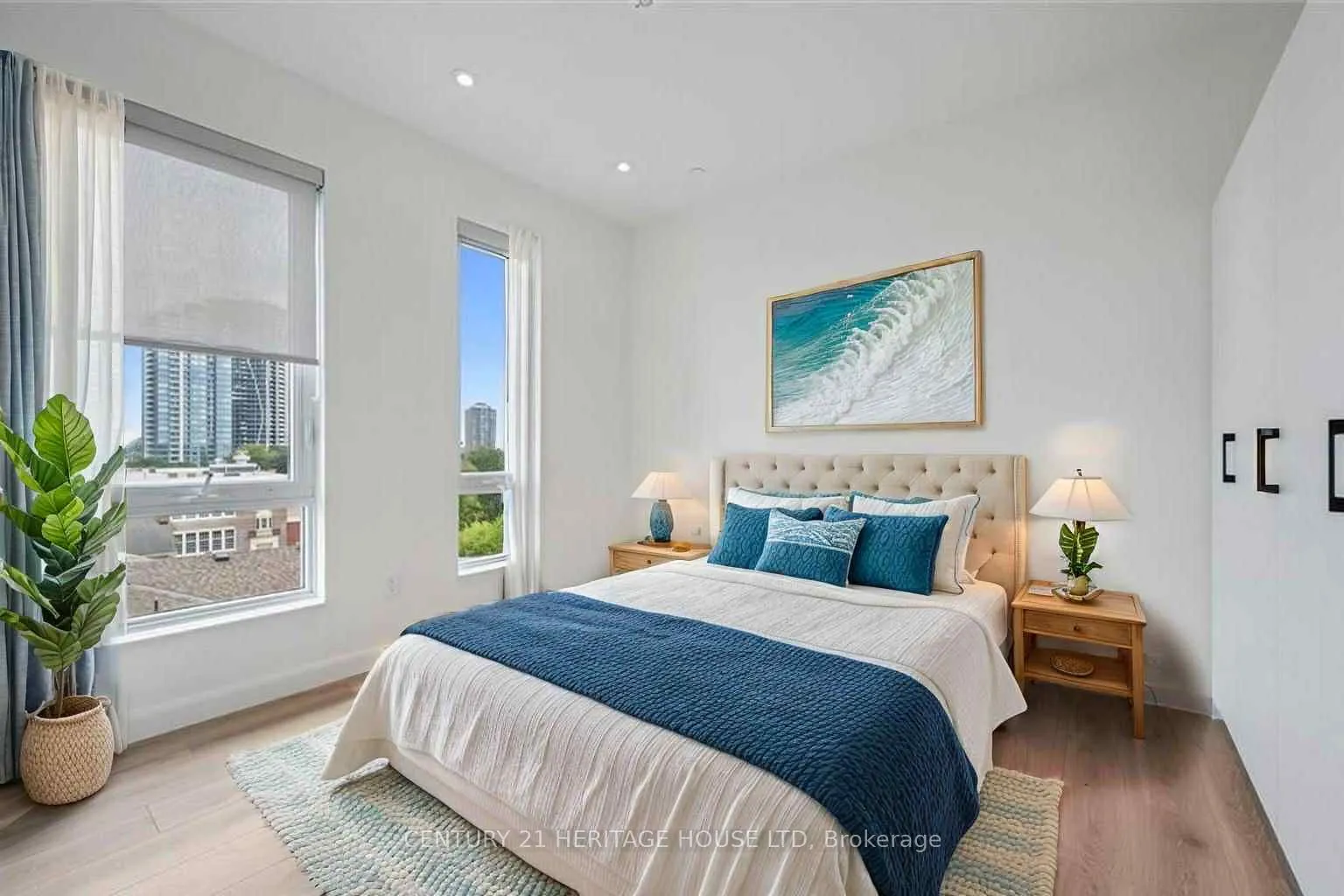 741 King Street W #301