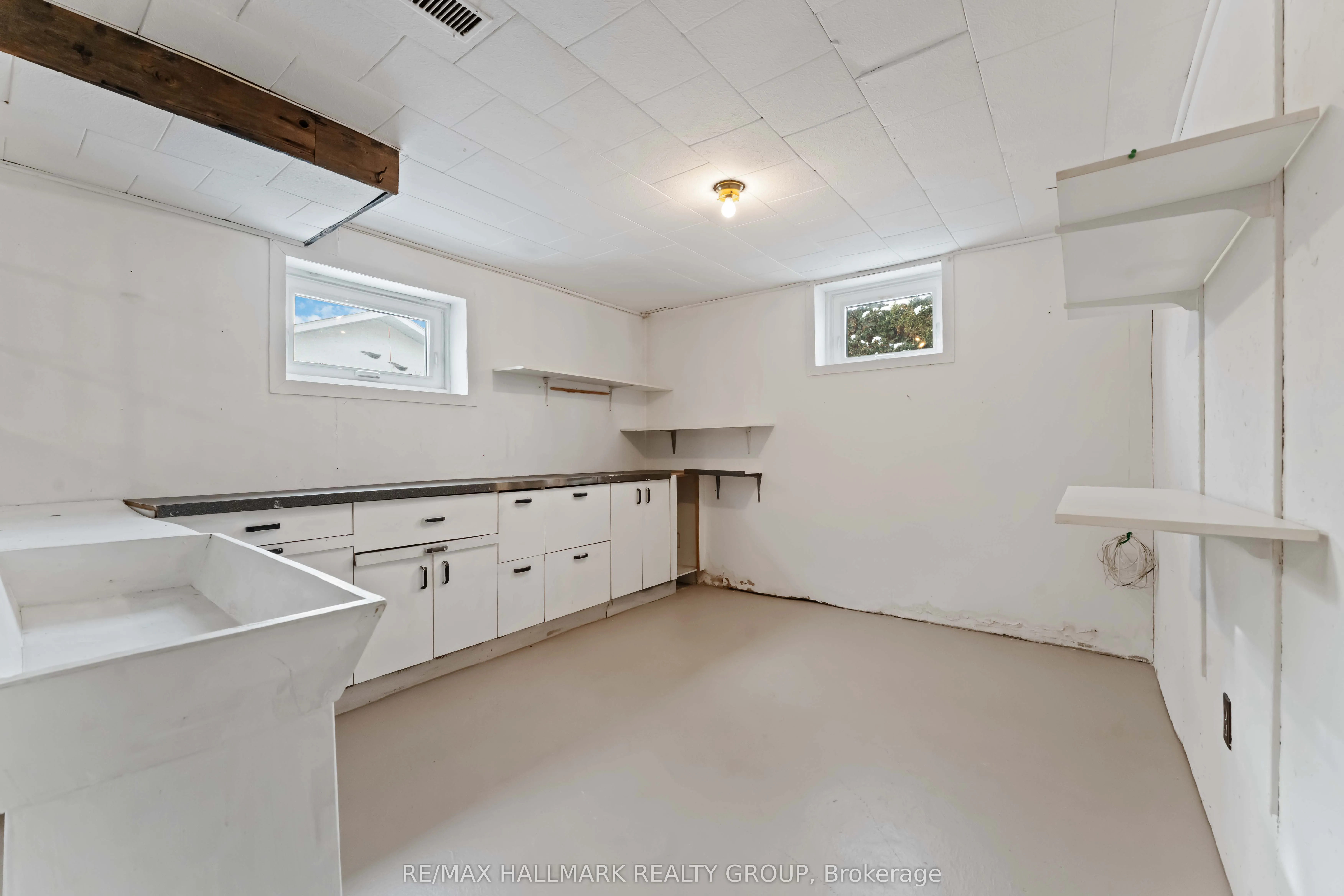 3654 Navan Road