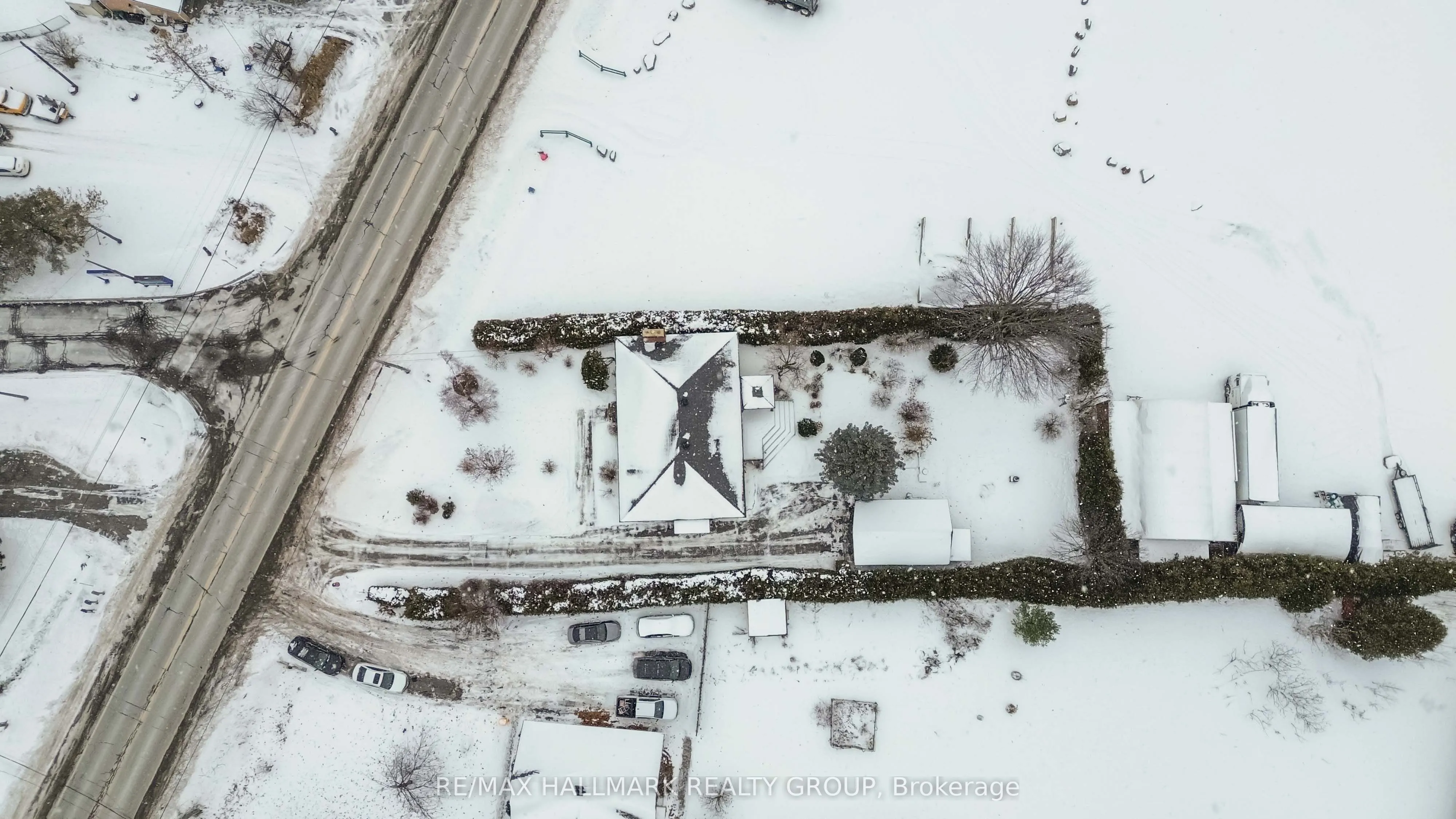 3654 Navan Road