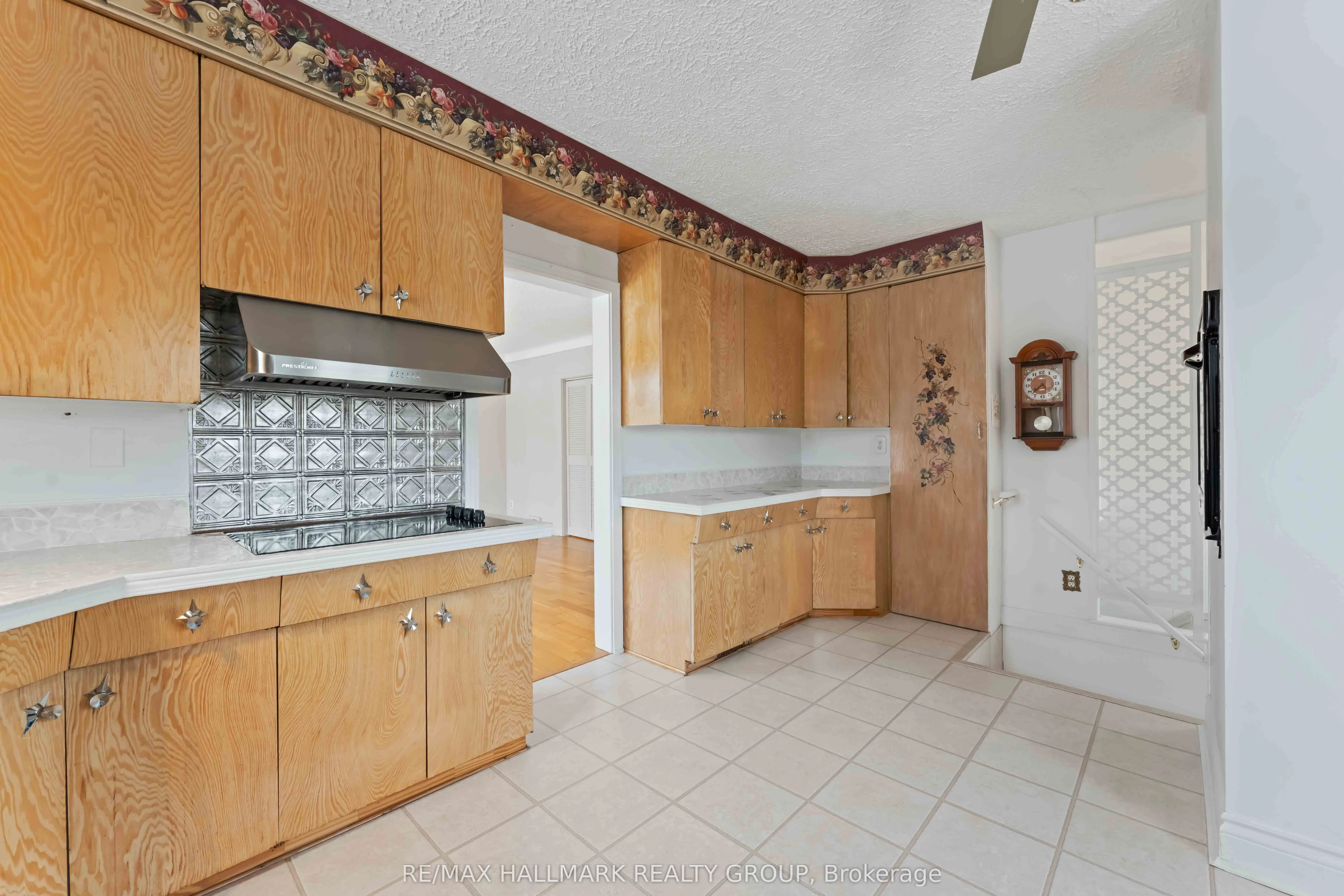 3654 Navan Road