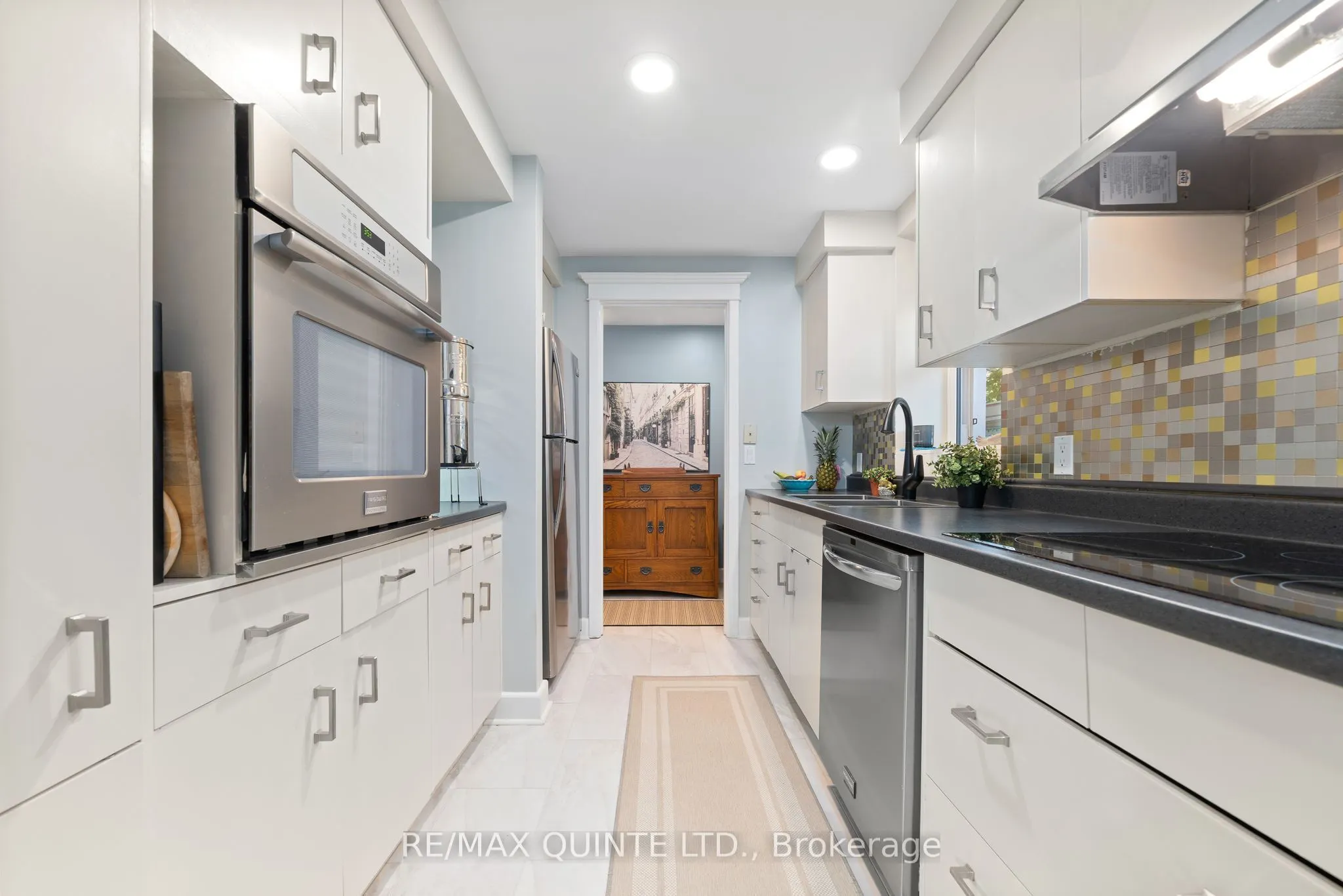 99 Bridge Street E #5