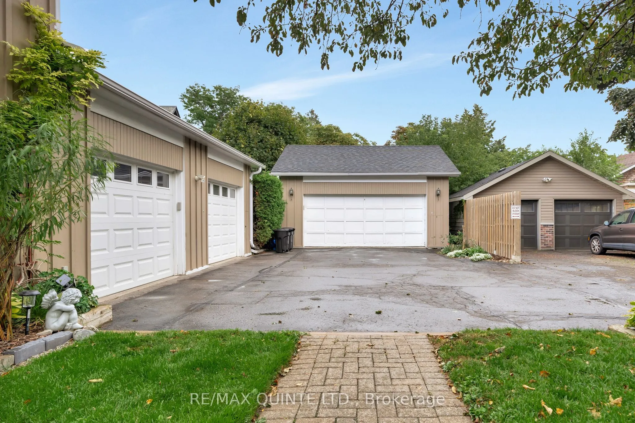 99 Bridge Street E #5