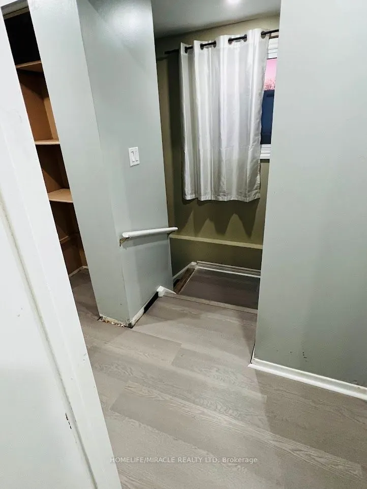 32A Crossley Drive