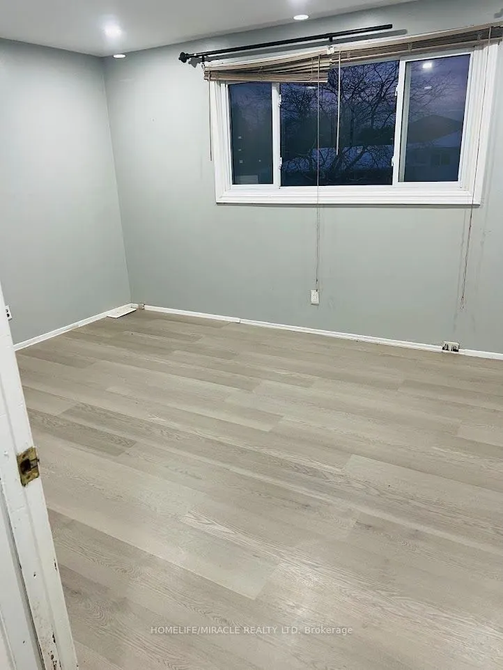 32A Crossley Drive
