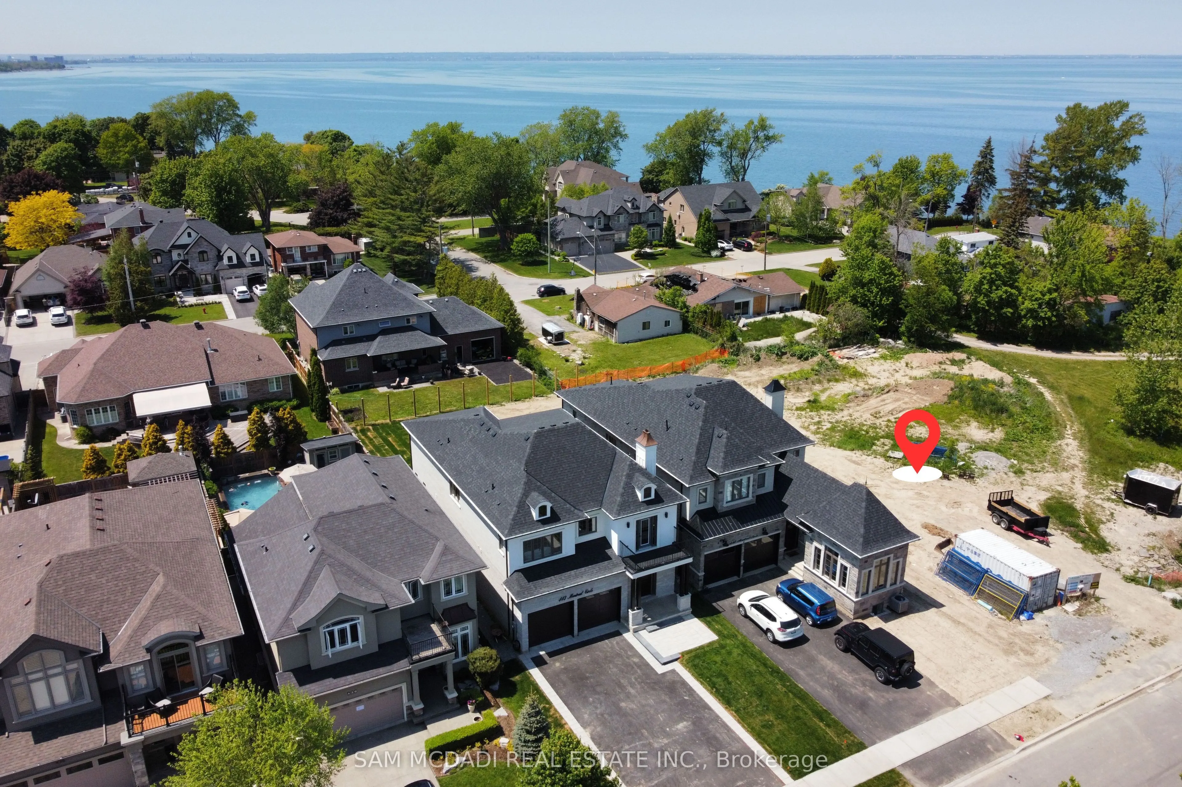 451 MONTREAL Circle