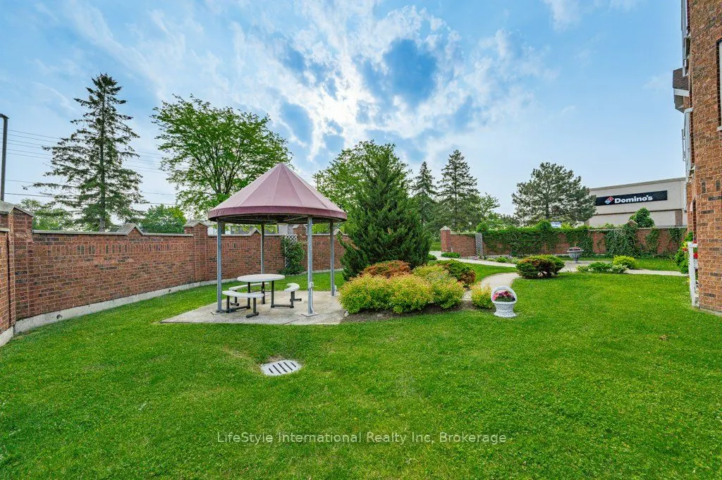 208 Silvercreek Parkway N #306