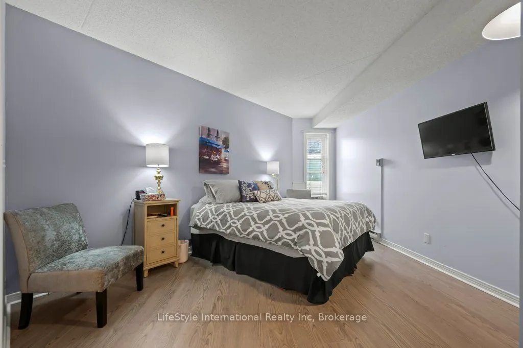 208 Silvercreek Parkway N #306