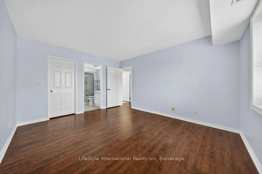 208 Silvercreek Parkway N #306