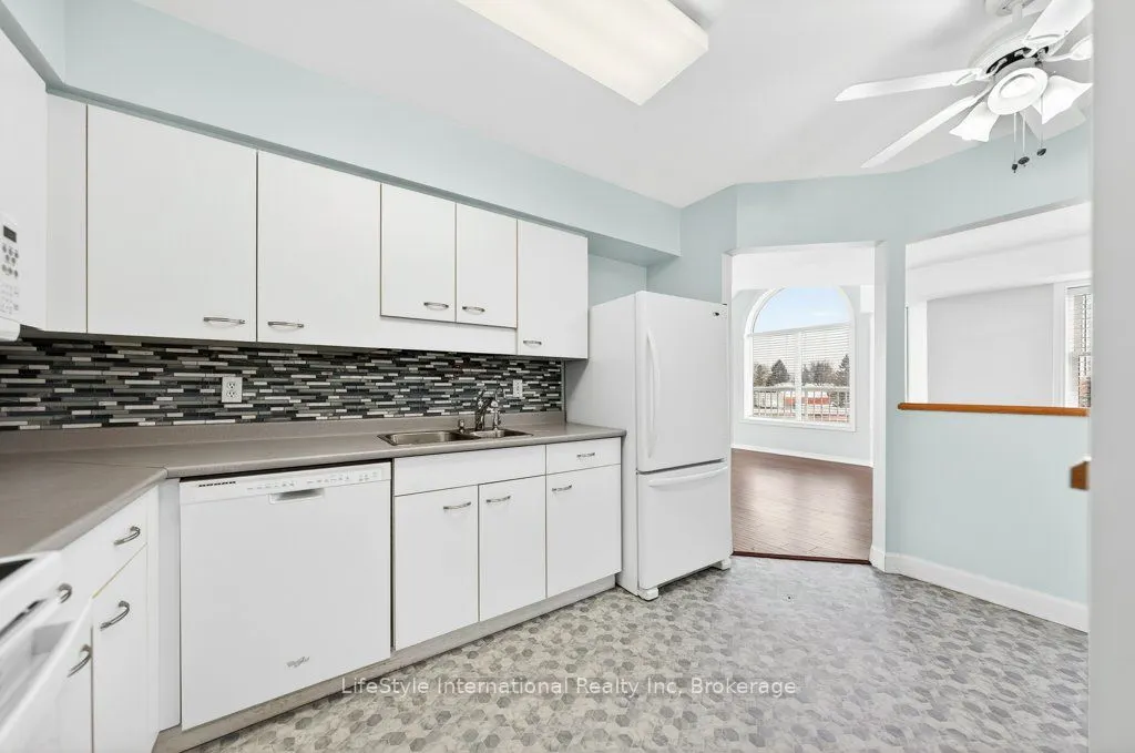 208 Silvercreek Parkway N #306