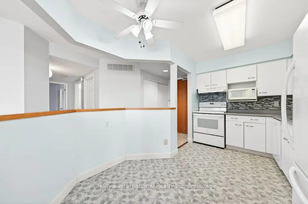 208 Silvercreek Parkway N #306