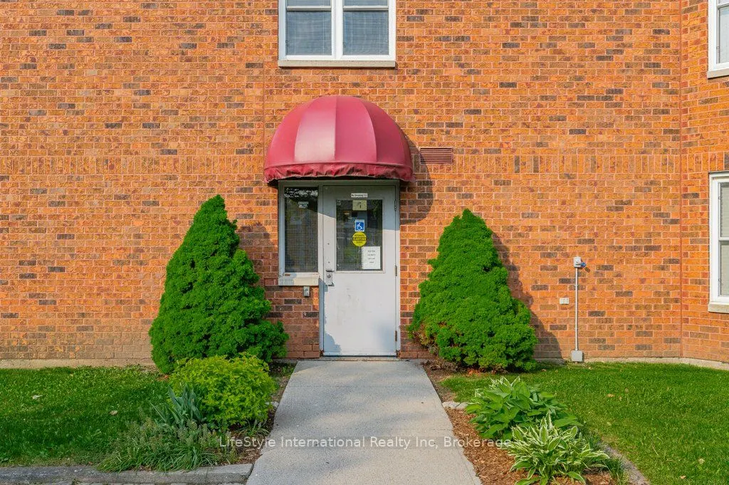 208 Silvercreek Parkway N #306