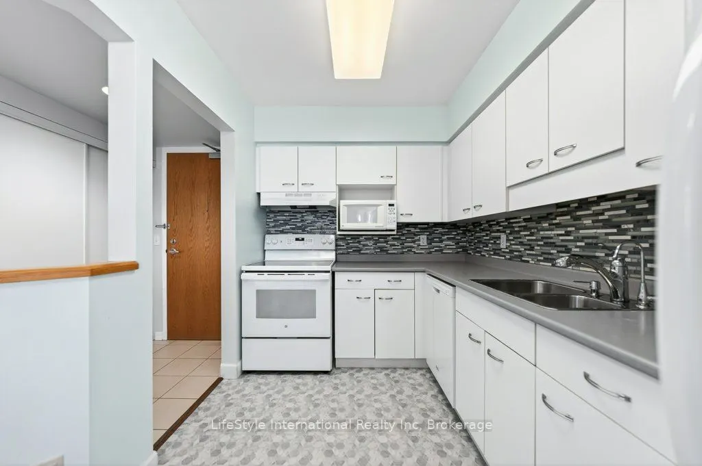 208 Silvercreek Parkway N #306