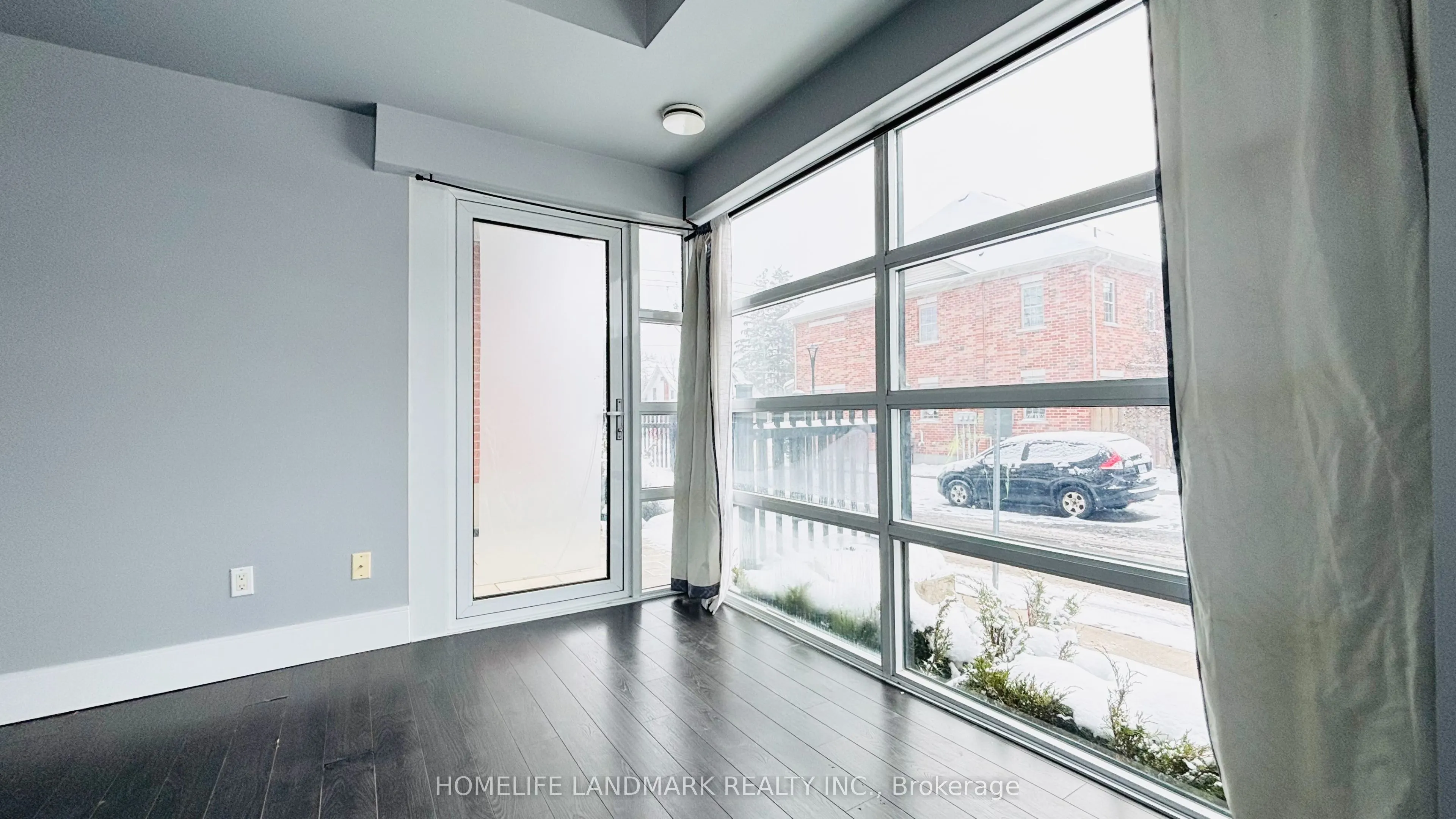 155 St Leger Street #107