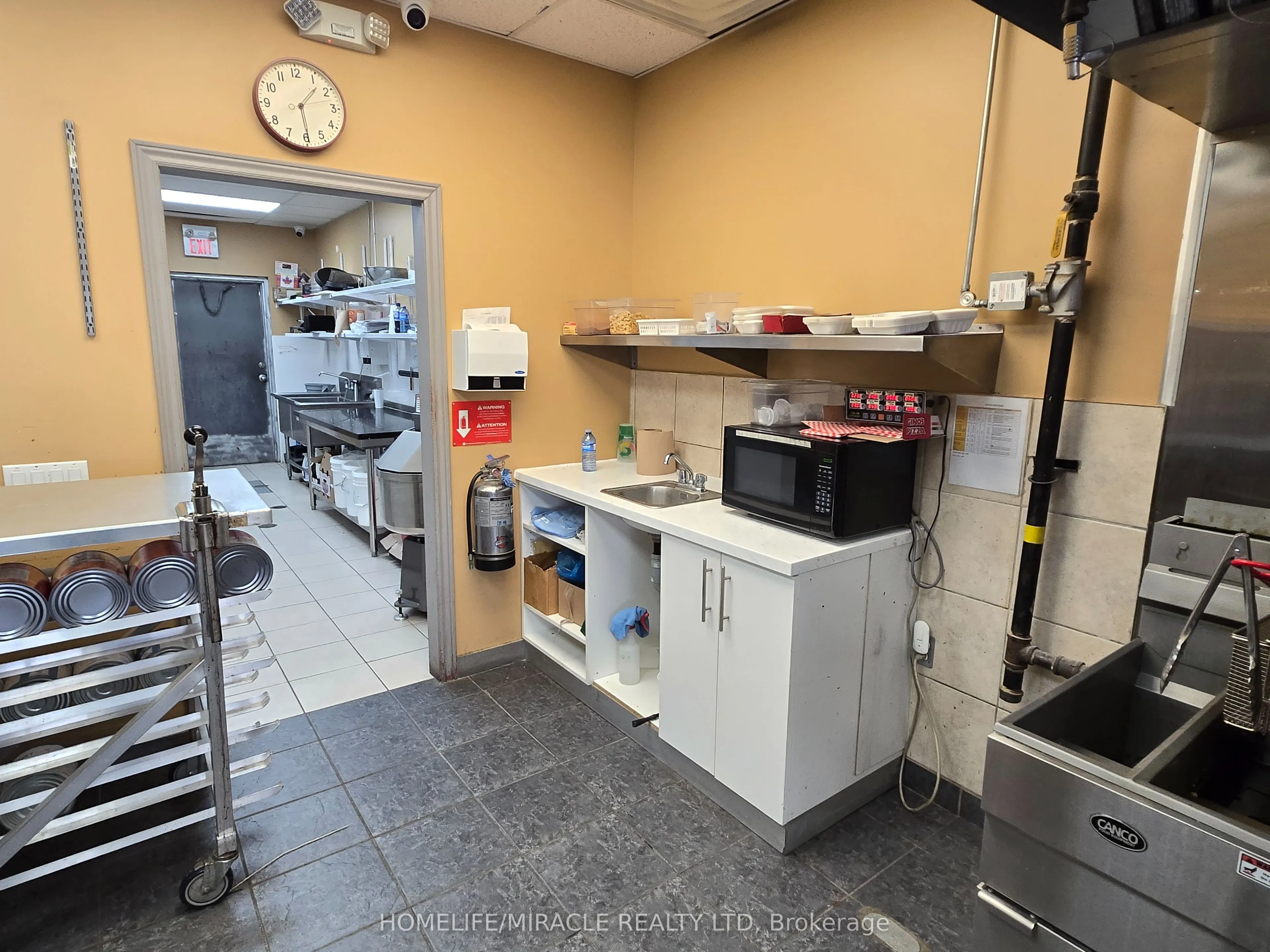 4293 King Street E #2