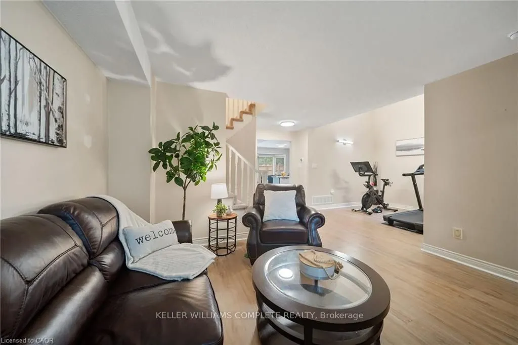 320 Hamilton Drive #10