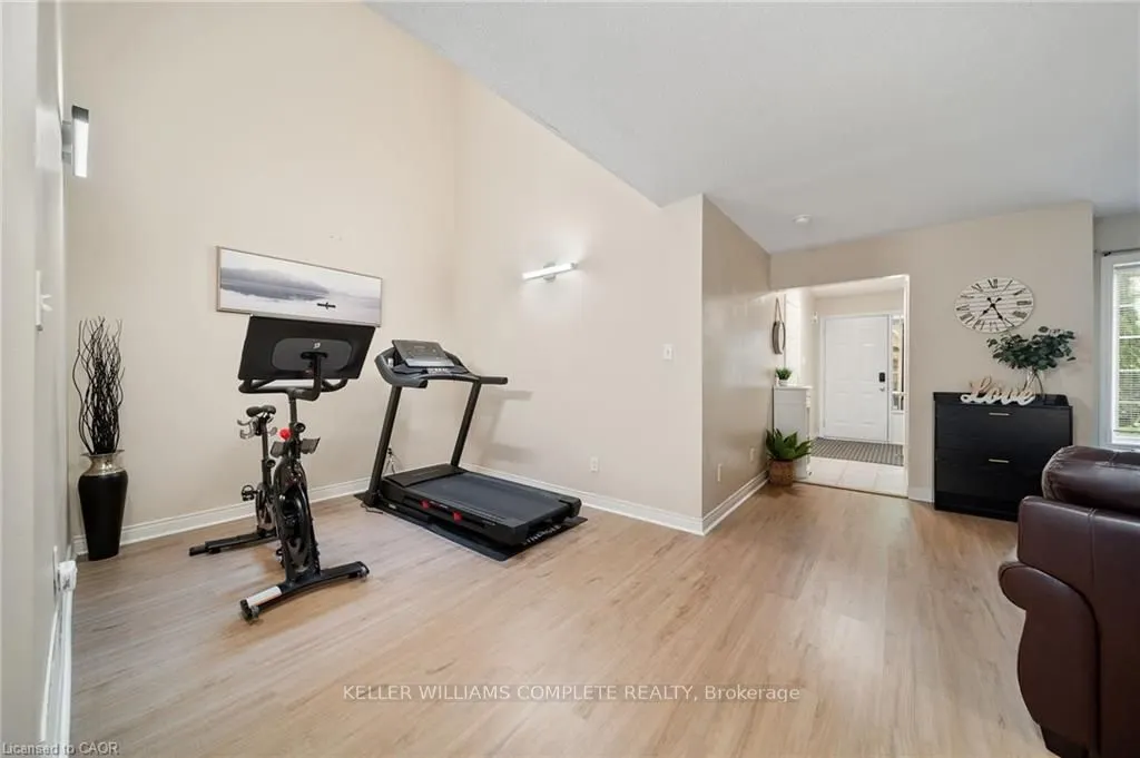 320 Hamilton Drive #10