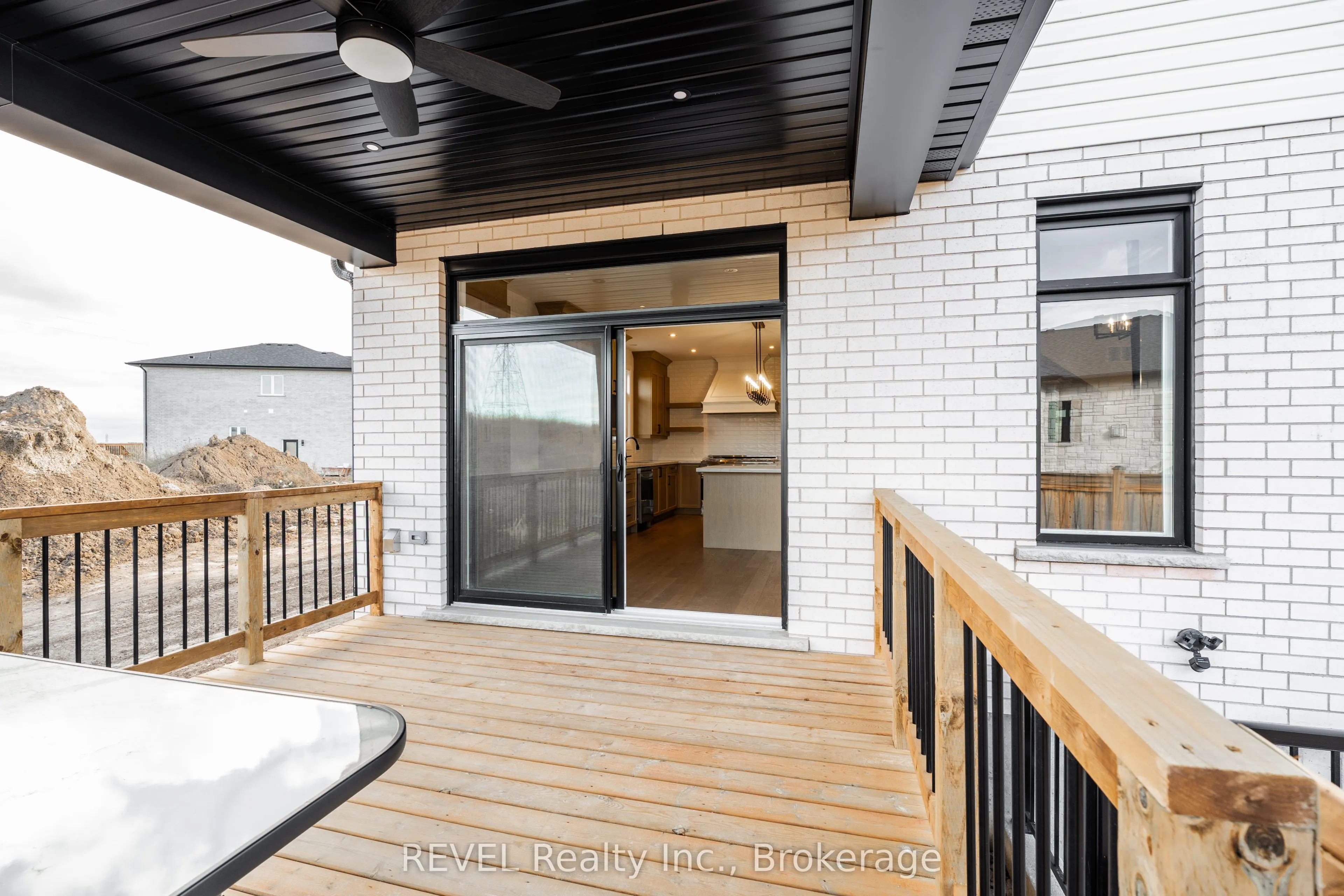 1186 UPPERS Lane