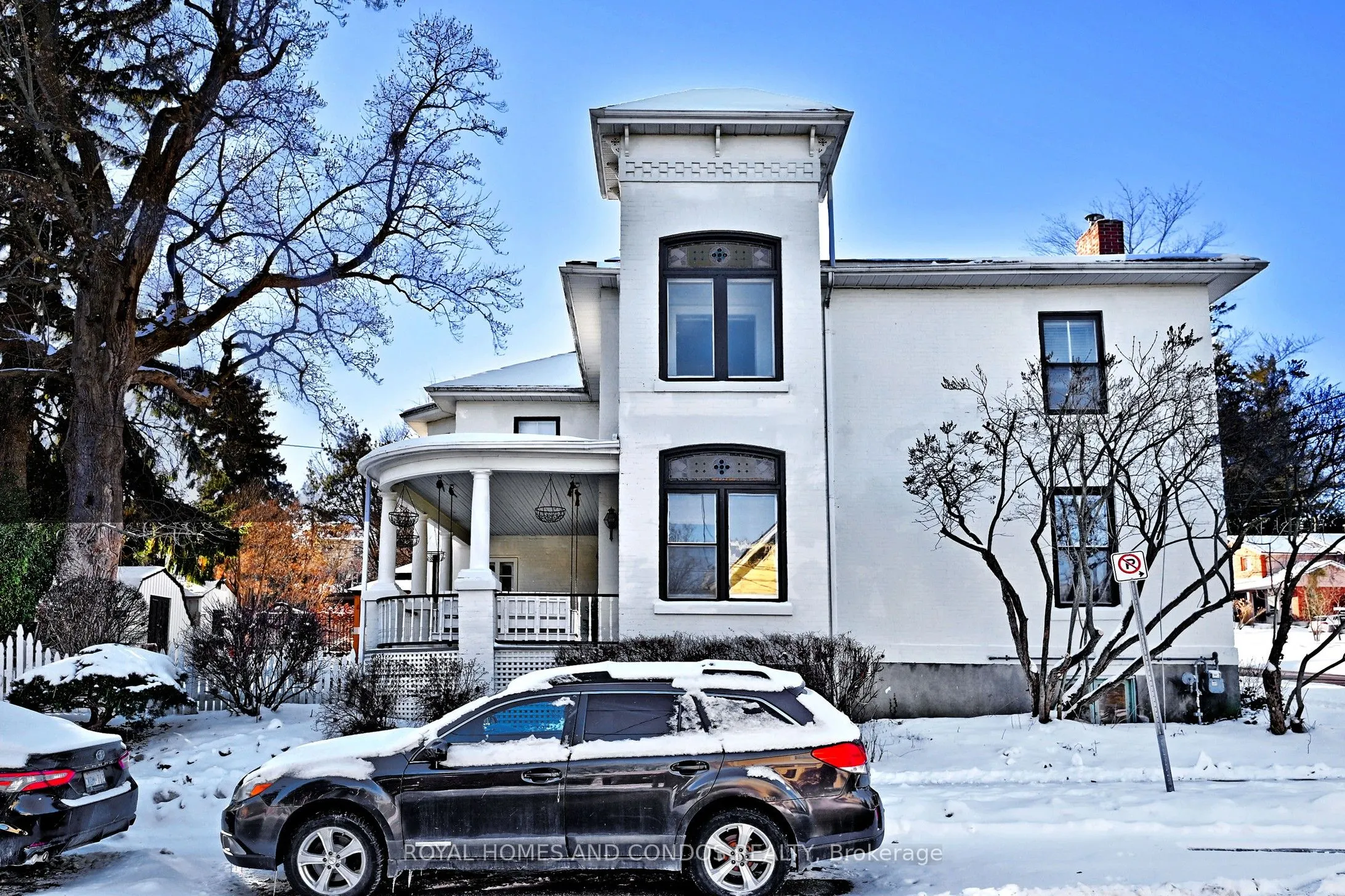 90 Brown Street