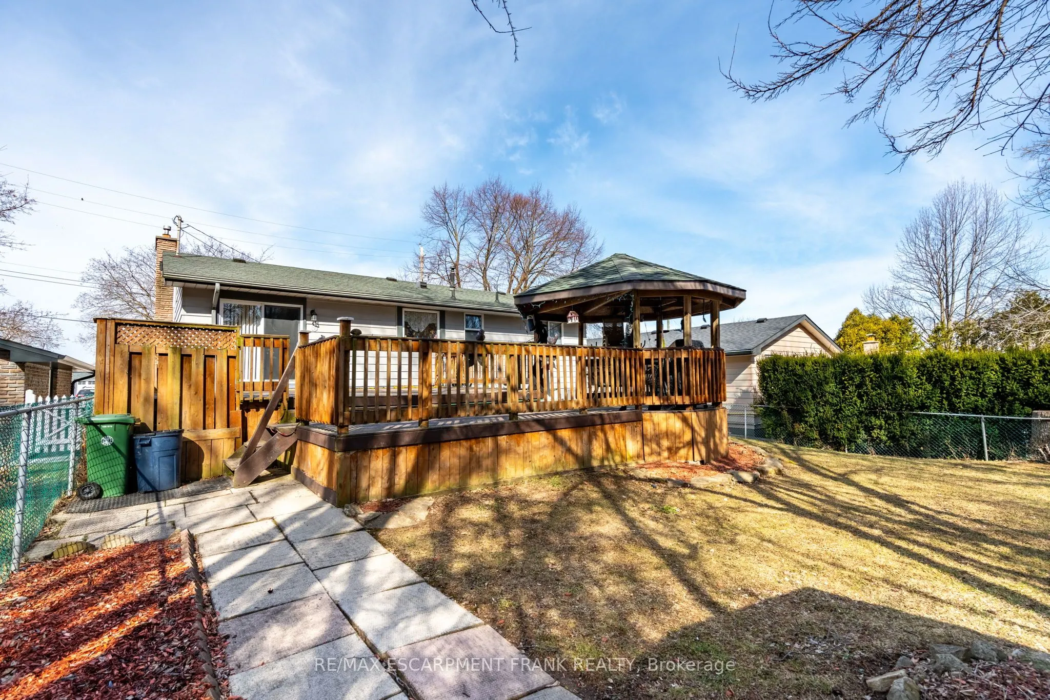 75 Hanover Place